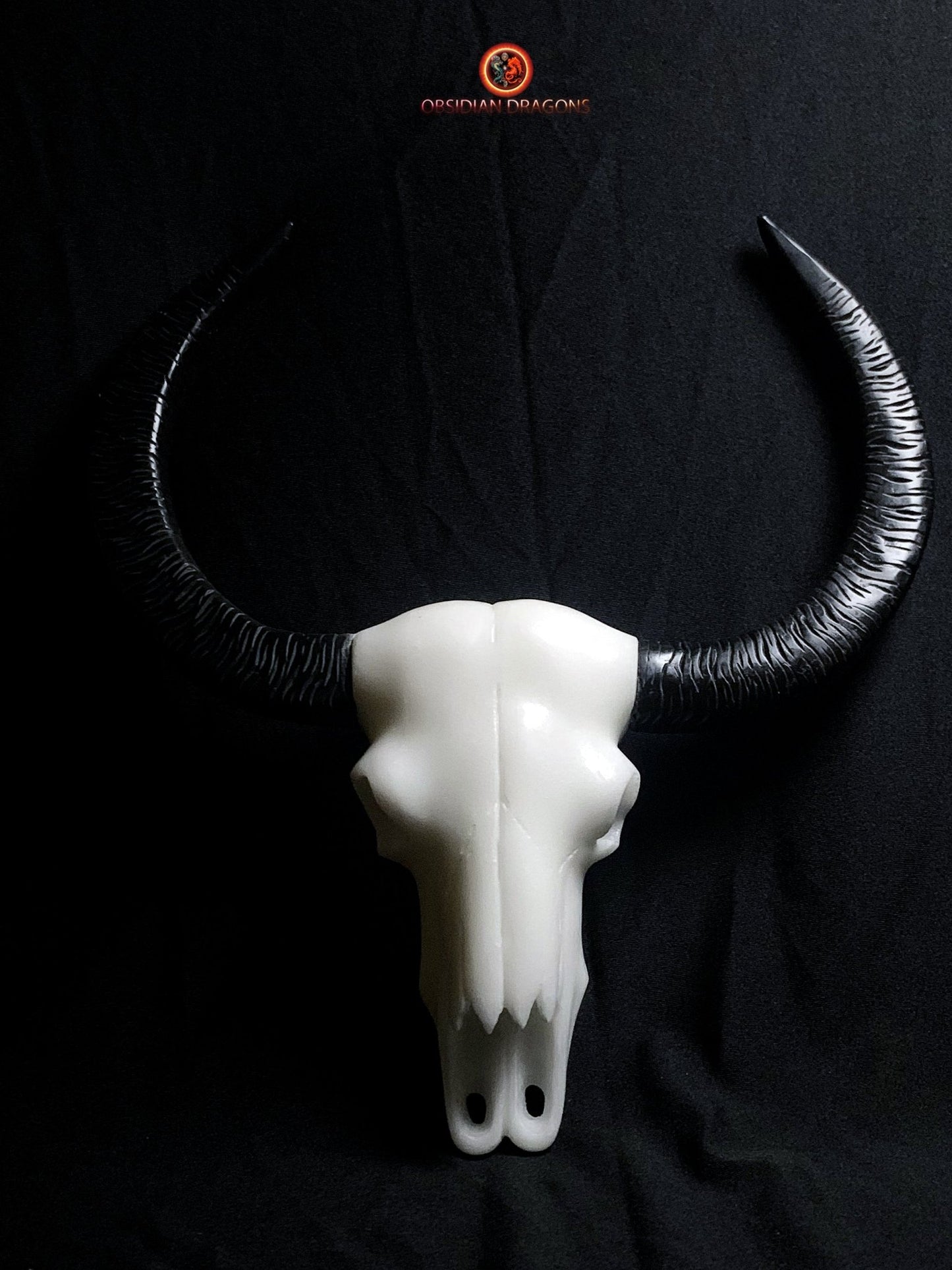 Crâne de Yak en Jade Noir et Blanc- artisanal