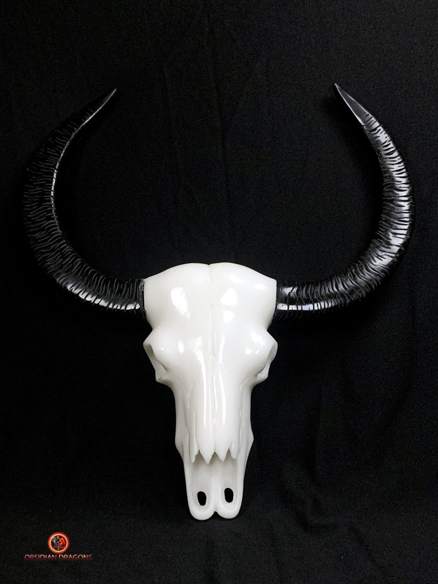 Crâne de Yak en Jade Noir et Blanc- artisanal