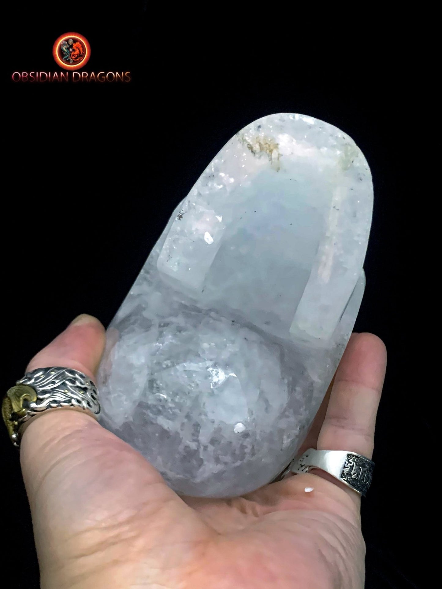 Grand crâne en cristal de roche himalayen- authentique