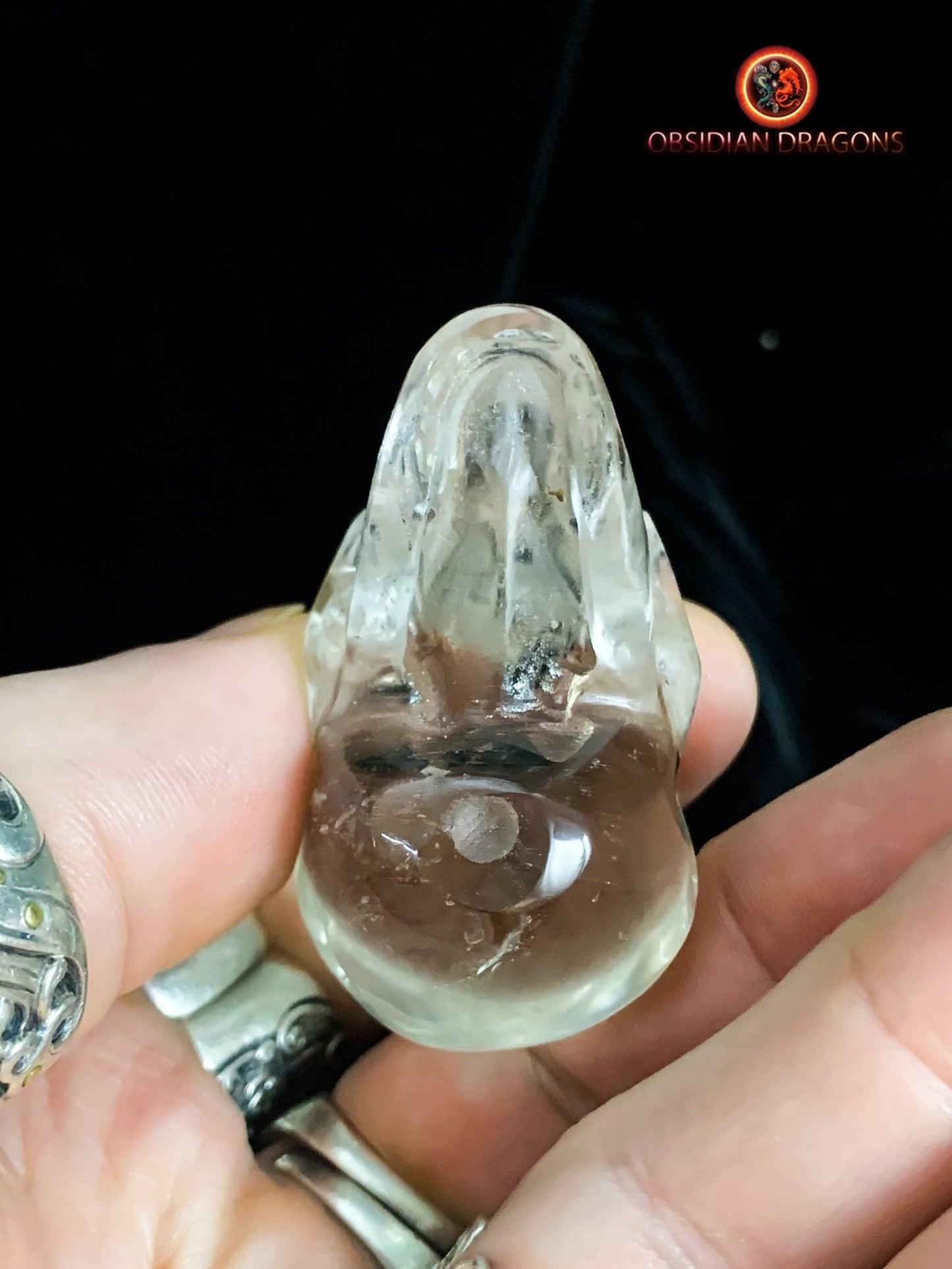 Petit crâne en cristal de roche himalayen- artisanal.