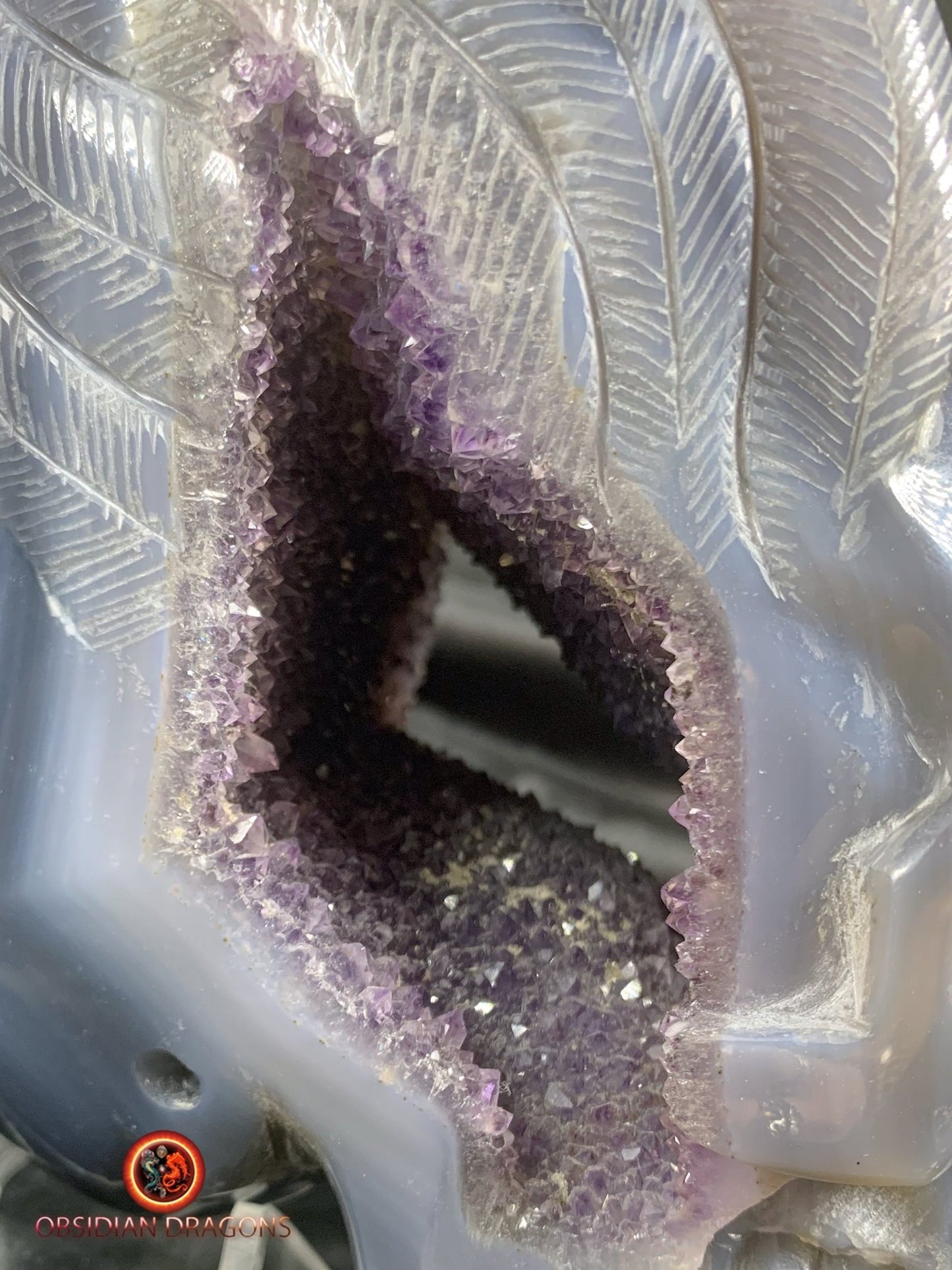 Crâne de cristal ailé- géode d'améthyste- rare et exceptionnel