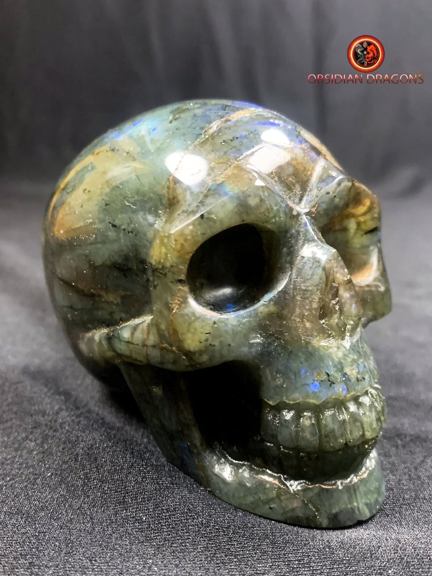 crâne de cristal en labradorite- unique