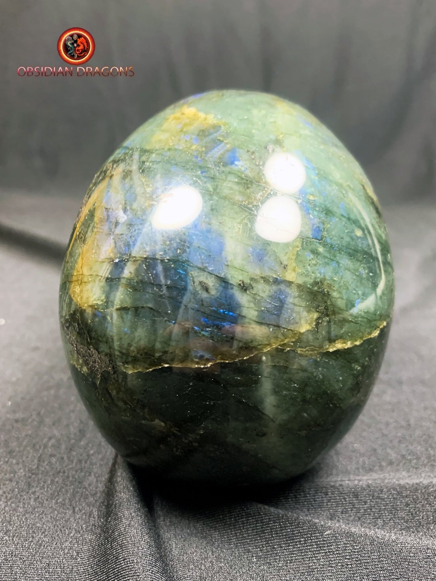 crâne de cristal en labradorite naturelle
