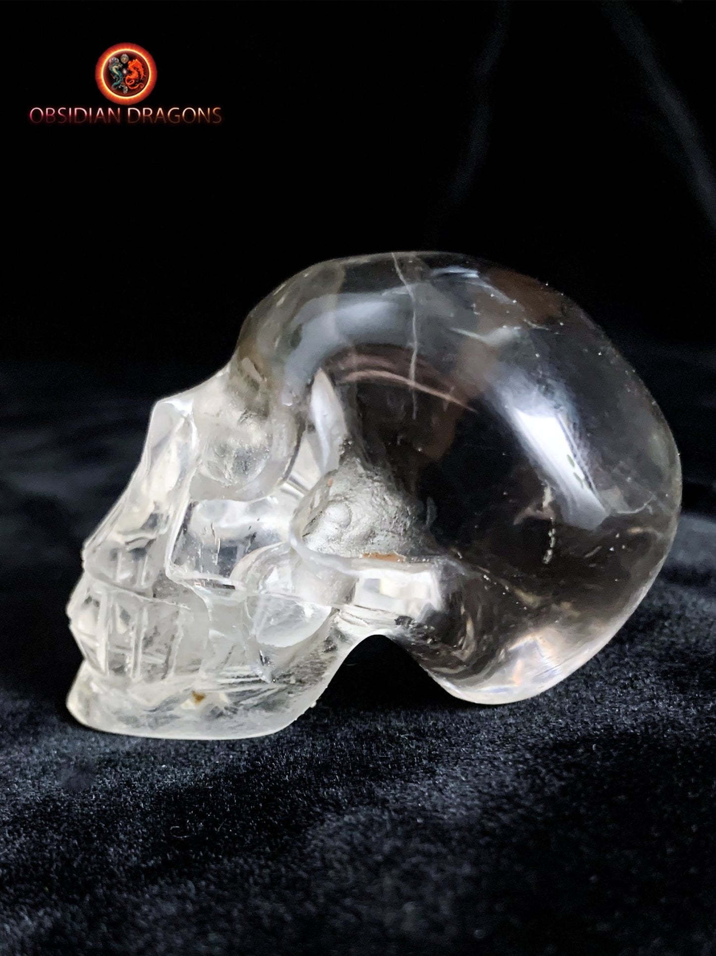 Petit crâne en cristal de roche himalayen- artisanal.