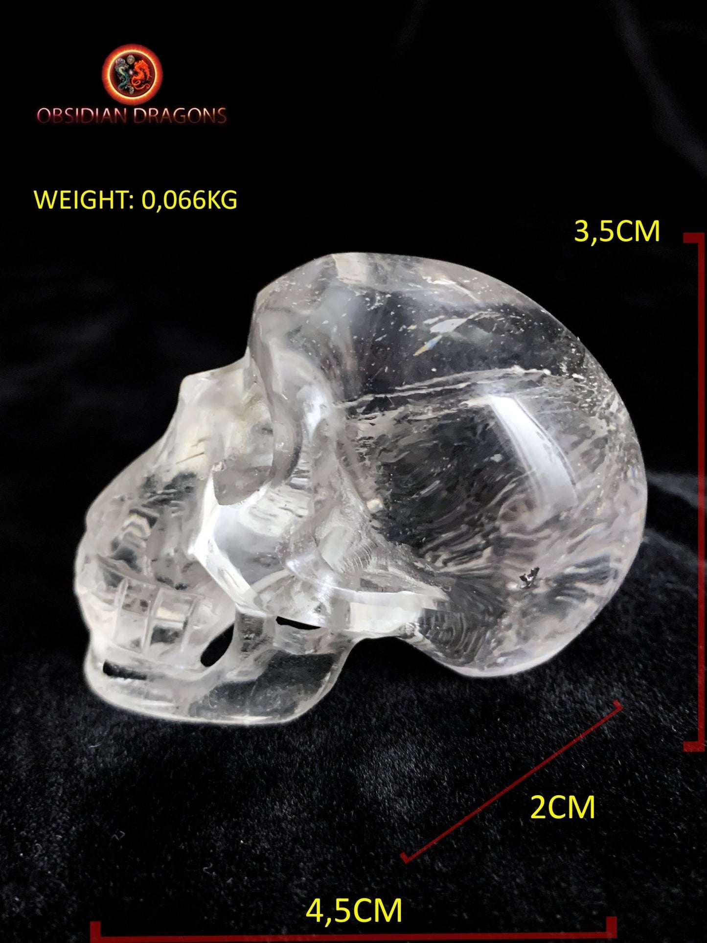Petit crâne en cristal de roche- Inclusions de tourmaline