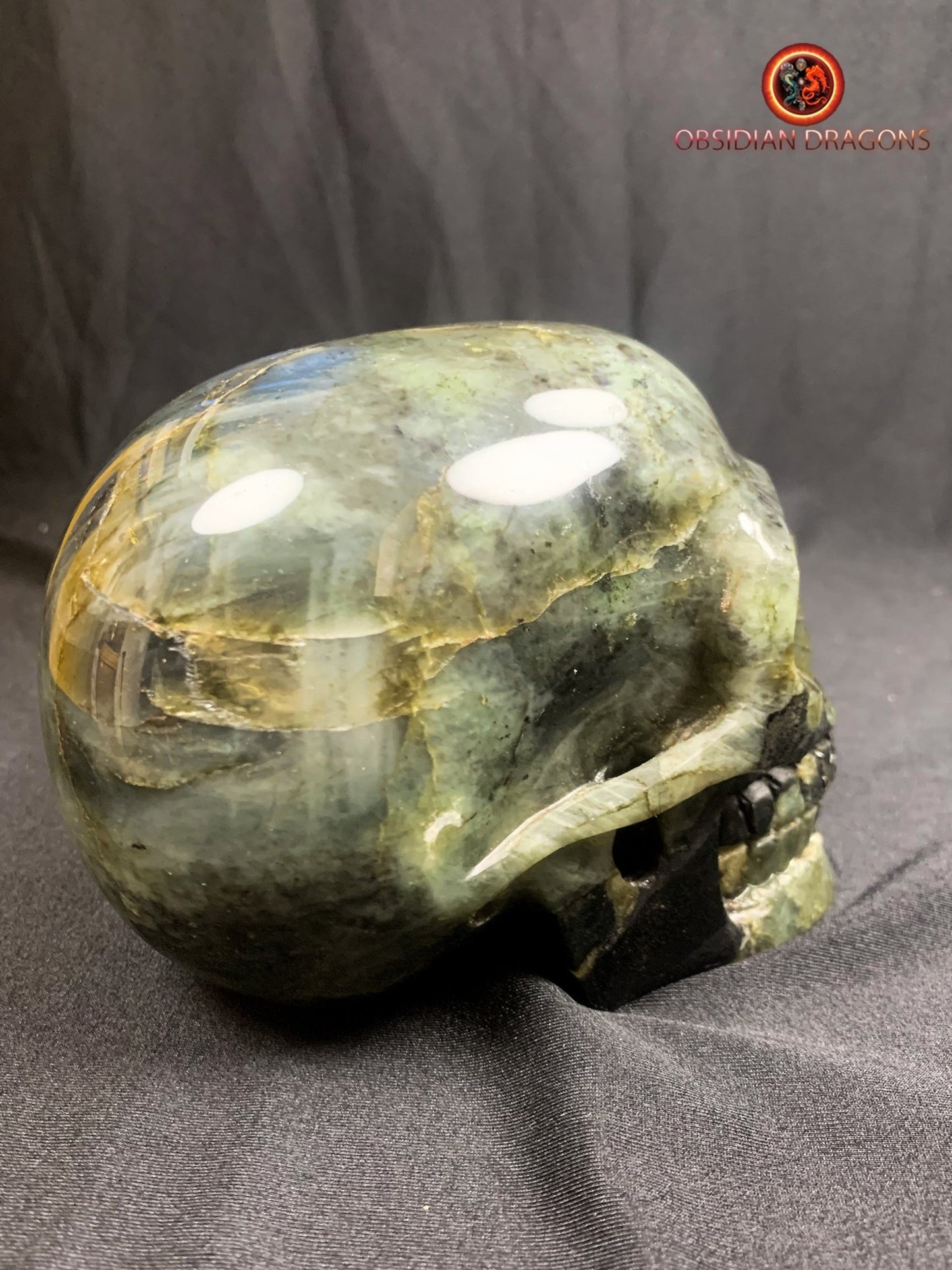 Grand crâne de cristal en labradorite- artisanal