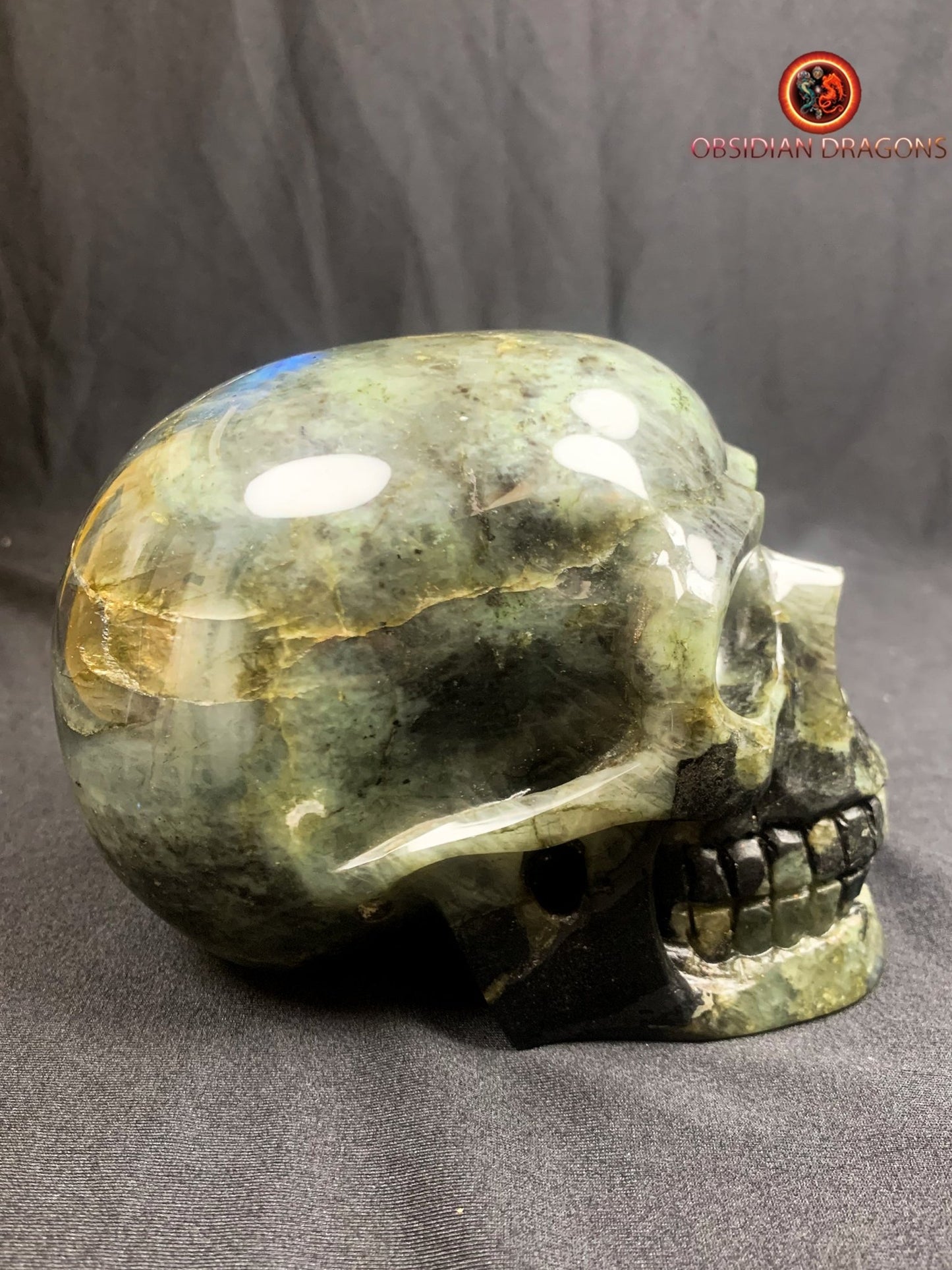 Grand crâne de cristal en labradorite- artisanal