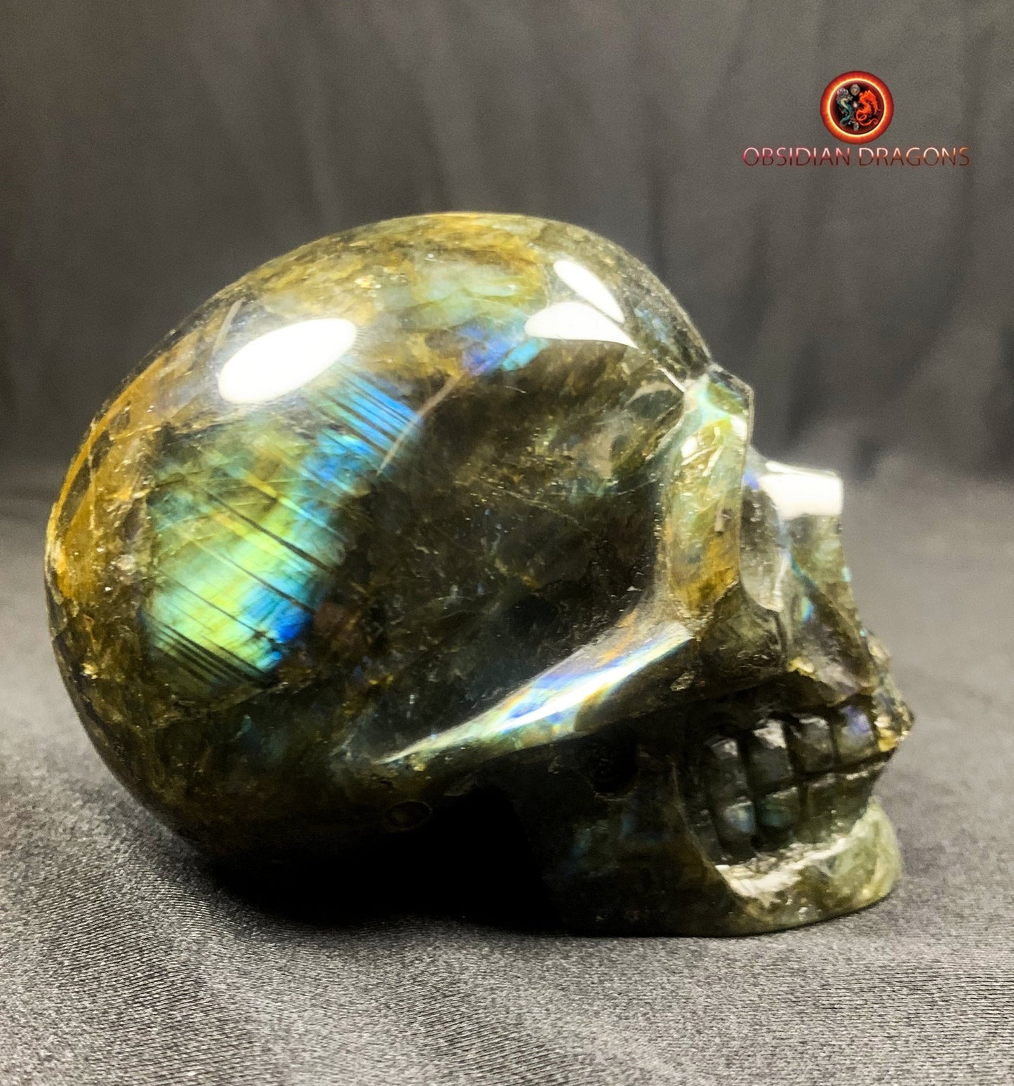 crâne de cristal en labradorite- artisanal