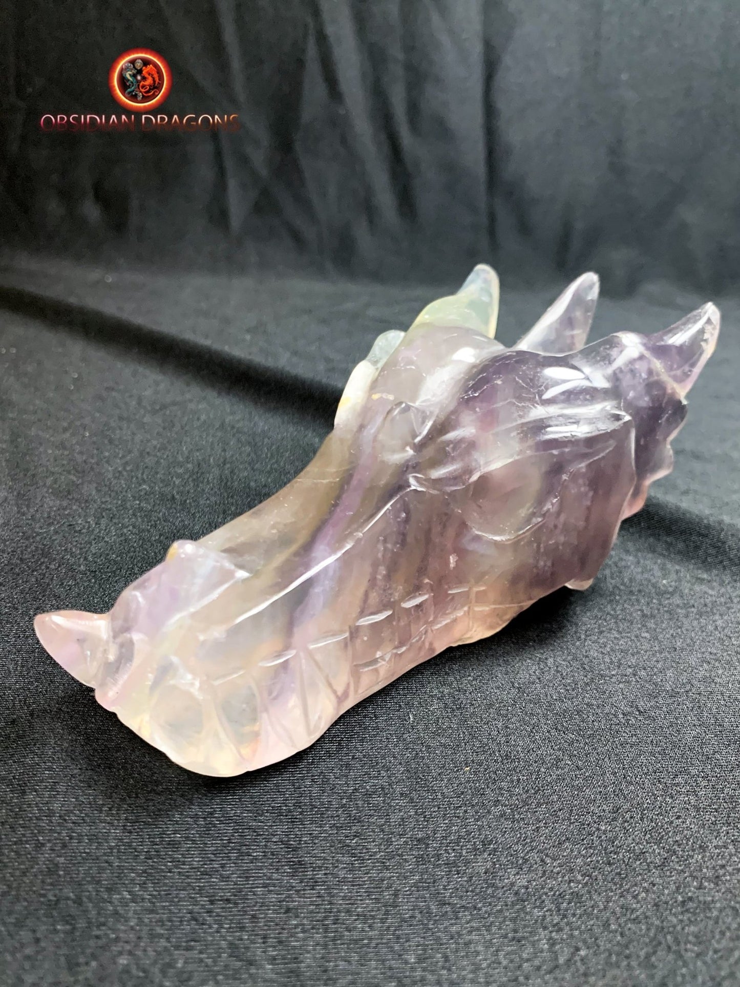 crâne de dragon- artisanal- fluorite- unique