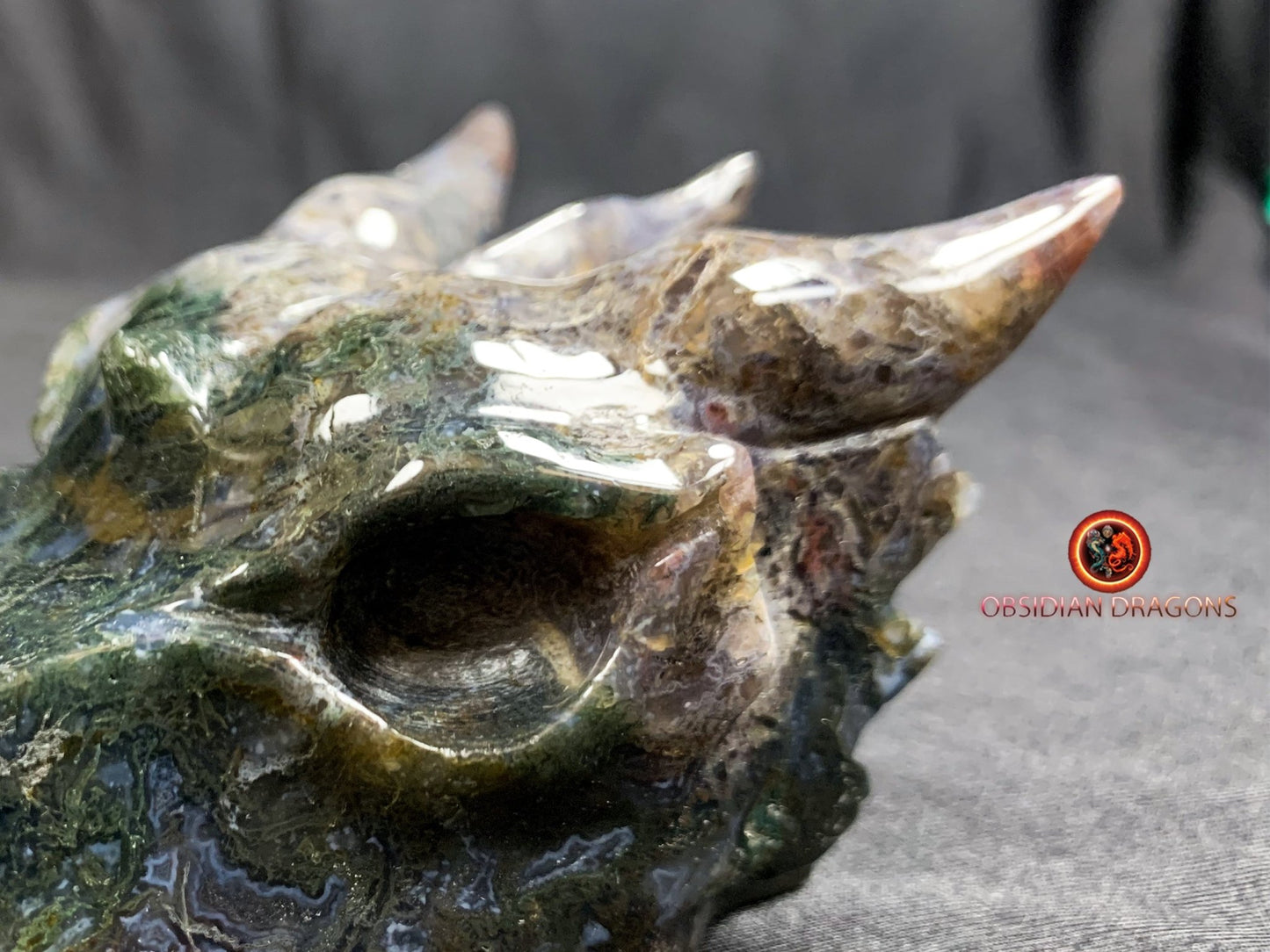 CRÂNE DE DRAGON- ARTISANAL- AGATE MOUSSE-UNIQUE
