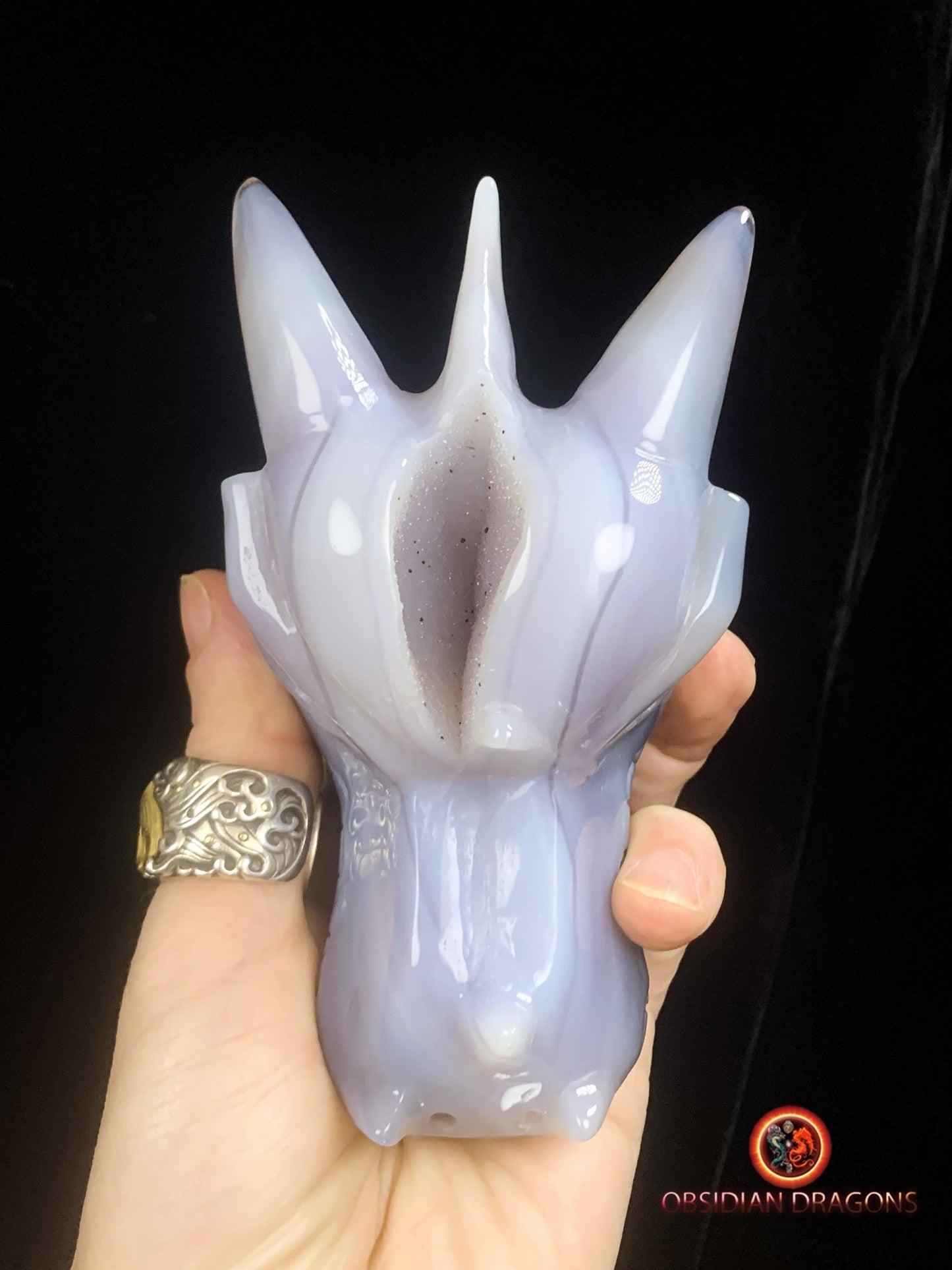 Crâne de dragon- Geode de quartz- Unique | obsidian dragons