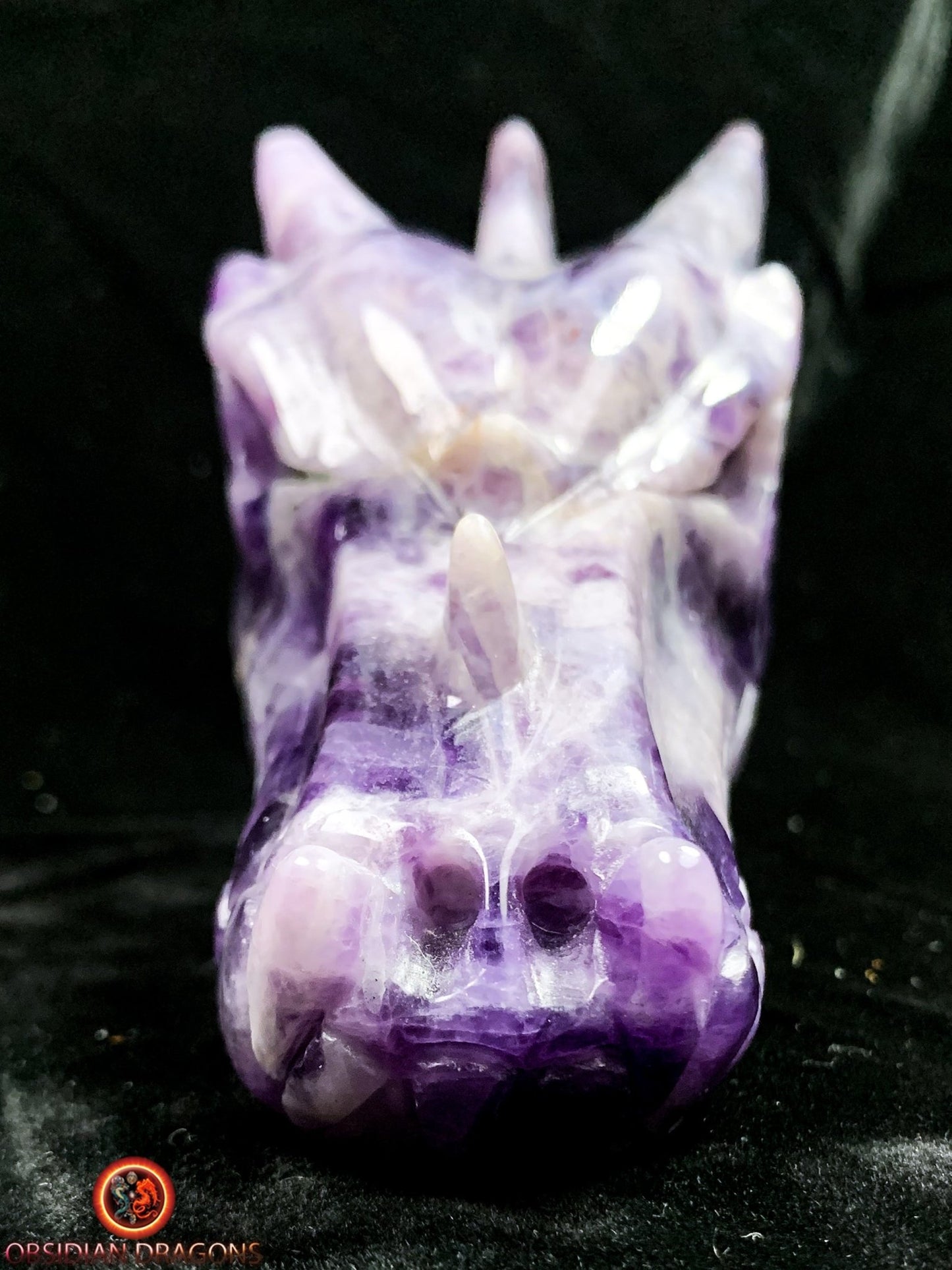 crâne de dragon en améthyste