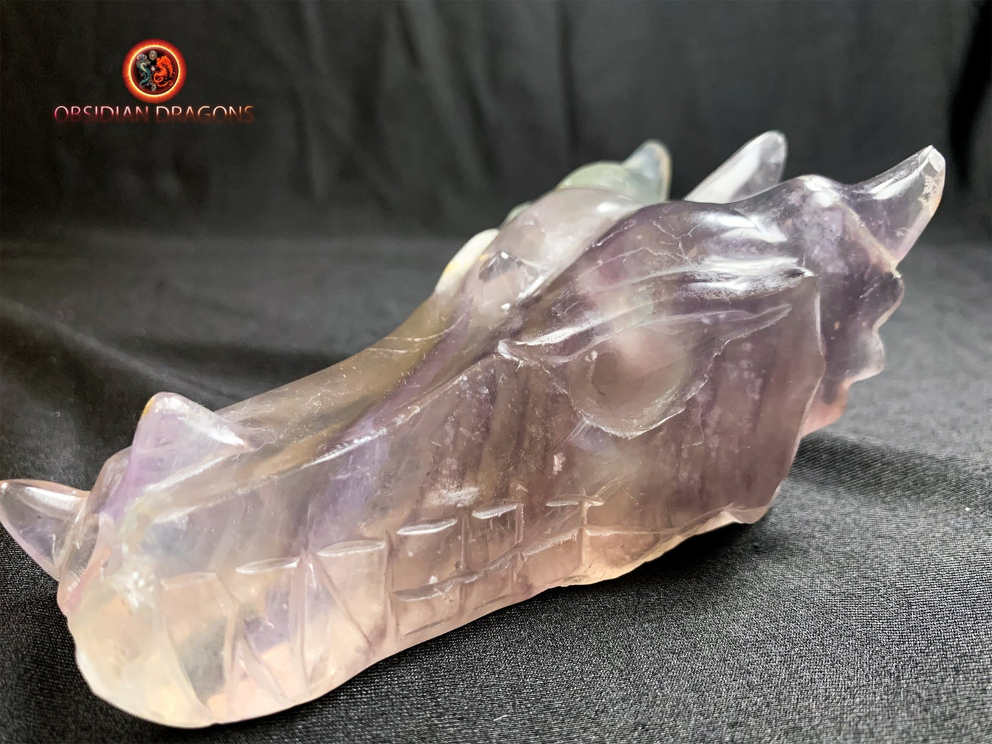crâne de dragon- artisanal- fluorite- unique