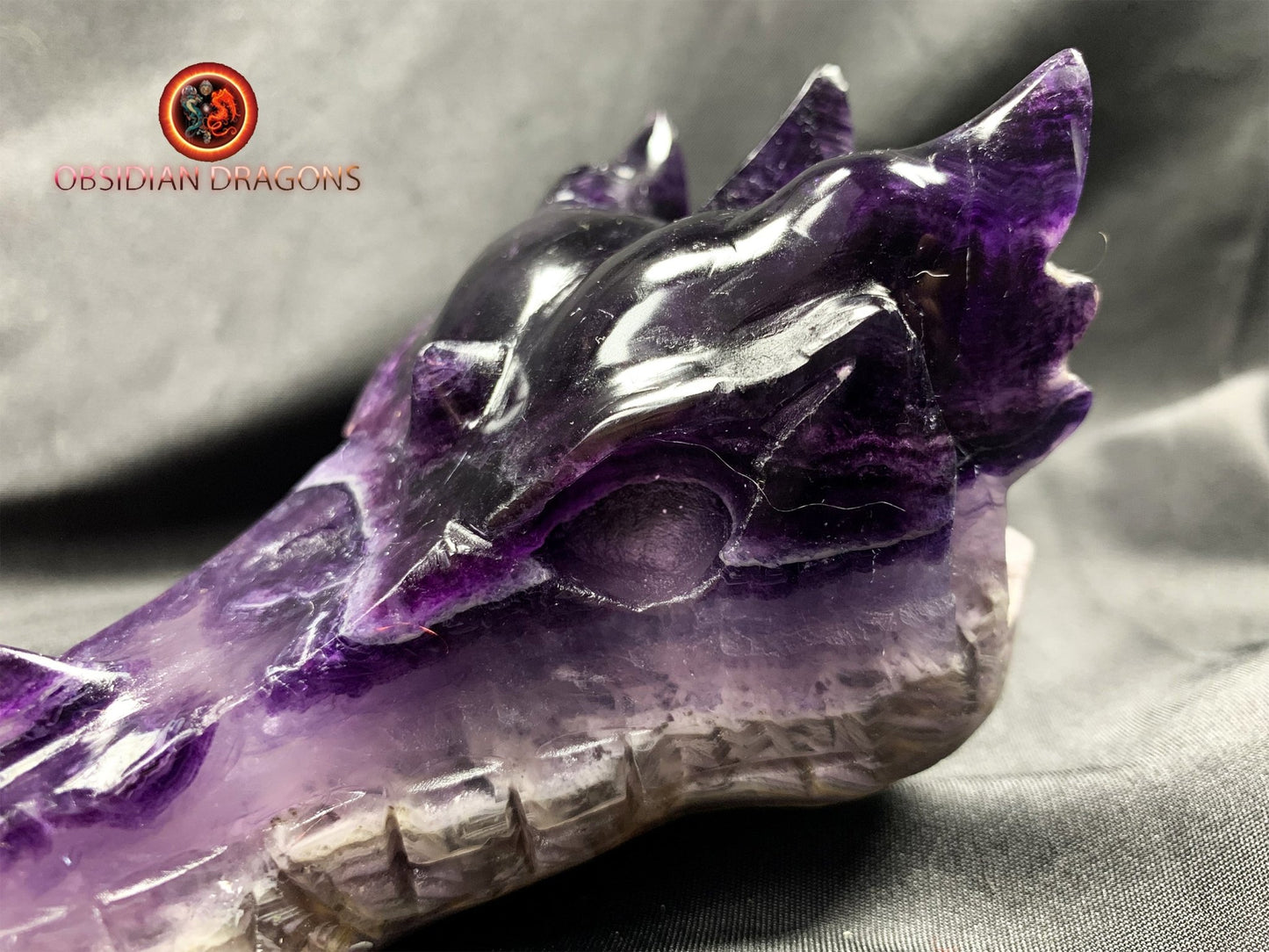 crâne de dragon- artisanal- fluorite- unique
