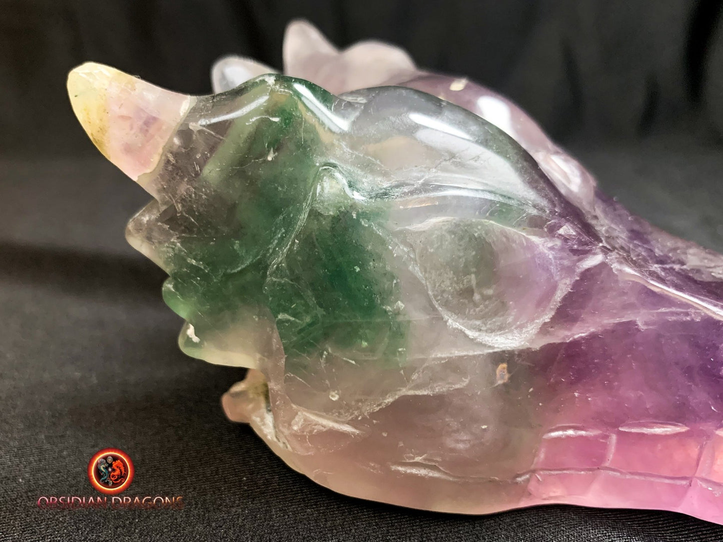 crâne de dragon- artisanal- fluorite- unique