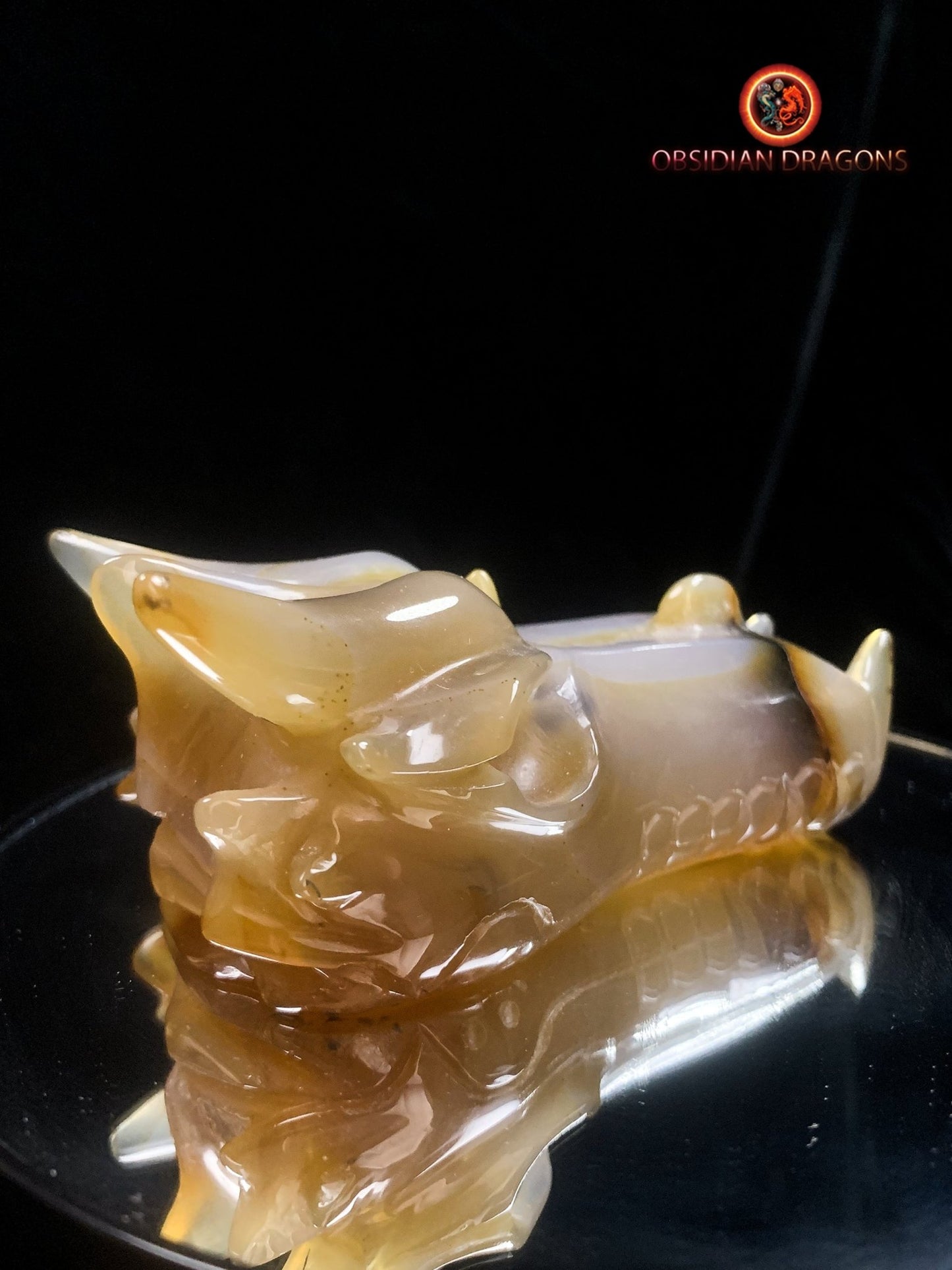 Crâne de dragon sculpté dans une géode de quartz | obsidian dragons