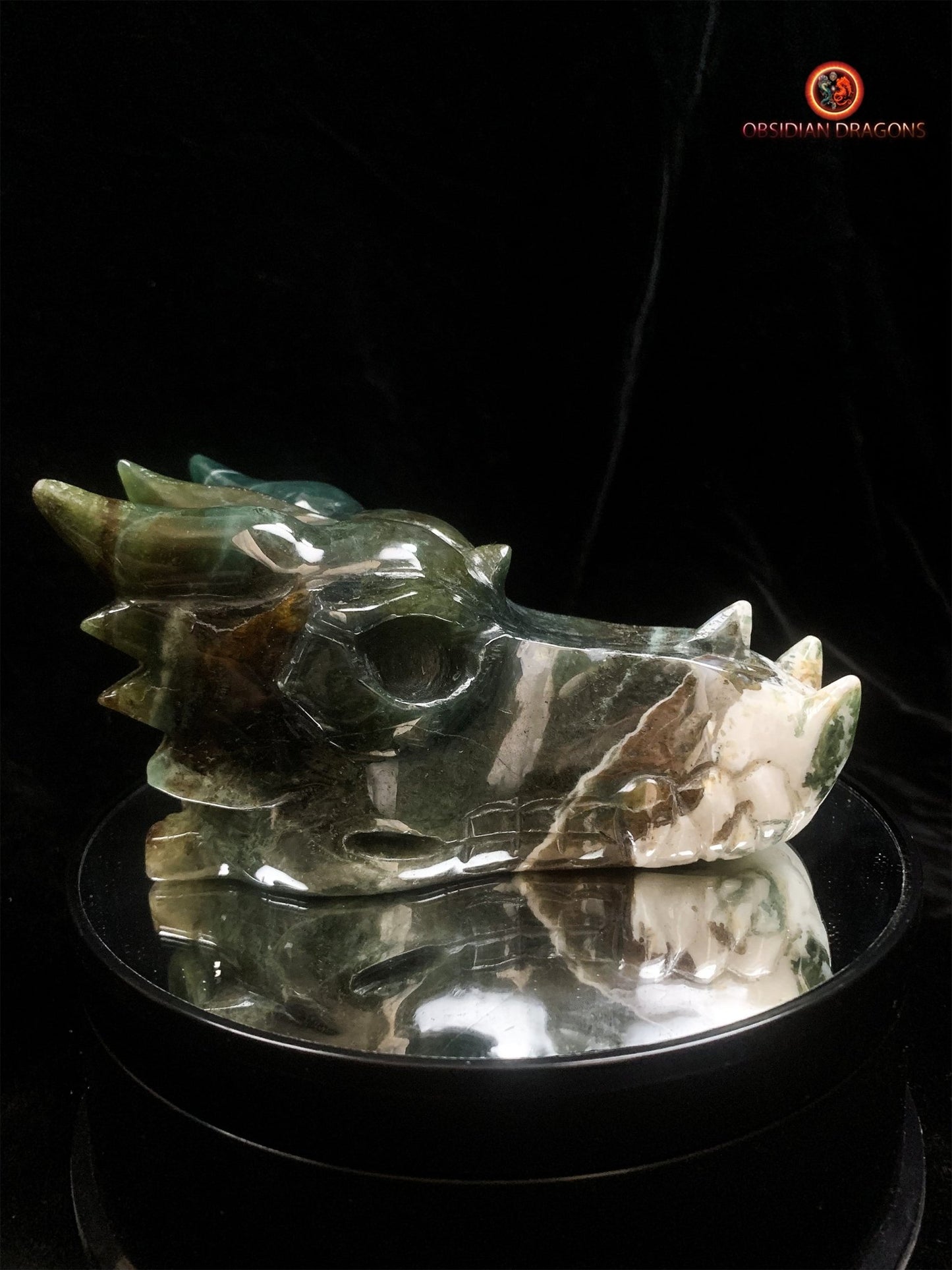 Grand crâne de dragon sculpté en agate mousse- Unique | obsidian dragons