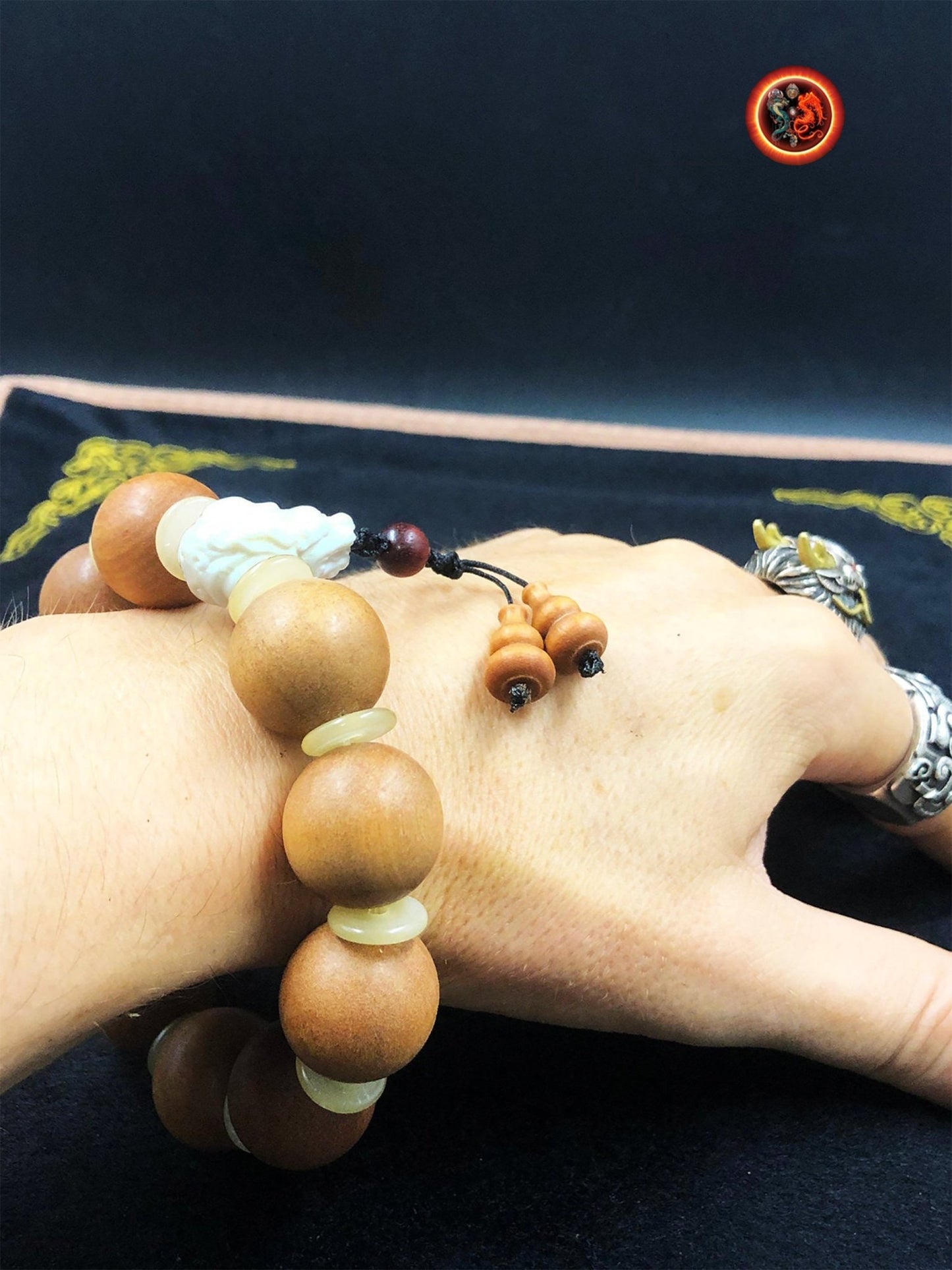 bracelet dragon