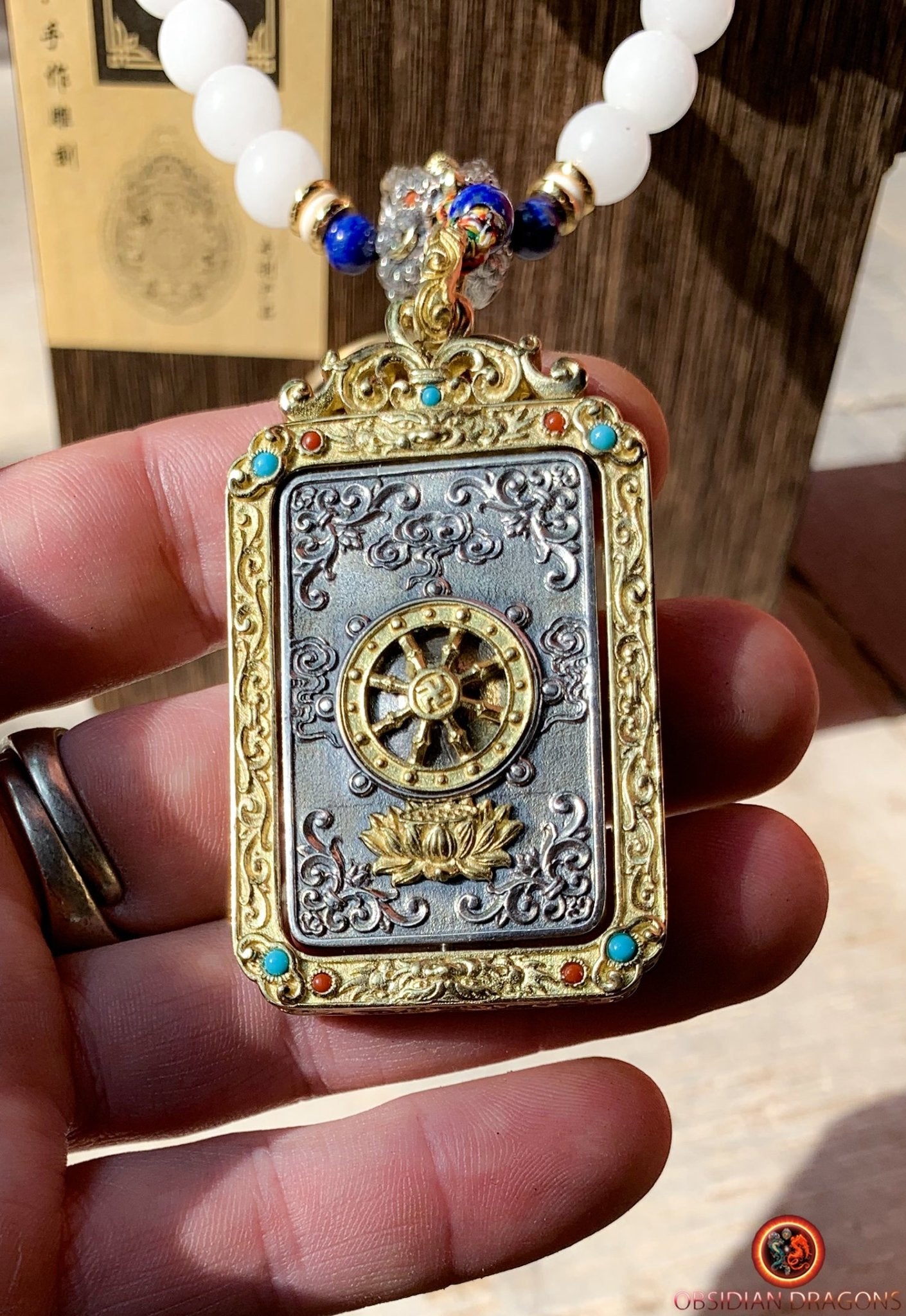 Mala en jade. Déité de la richesse tibétaine Jambhala