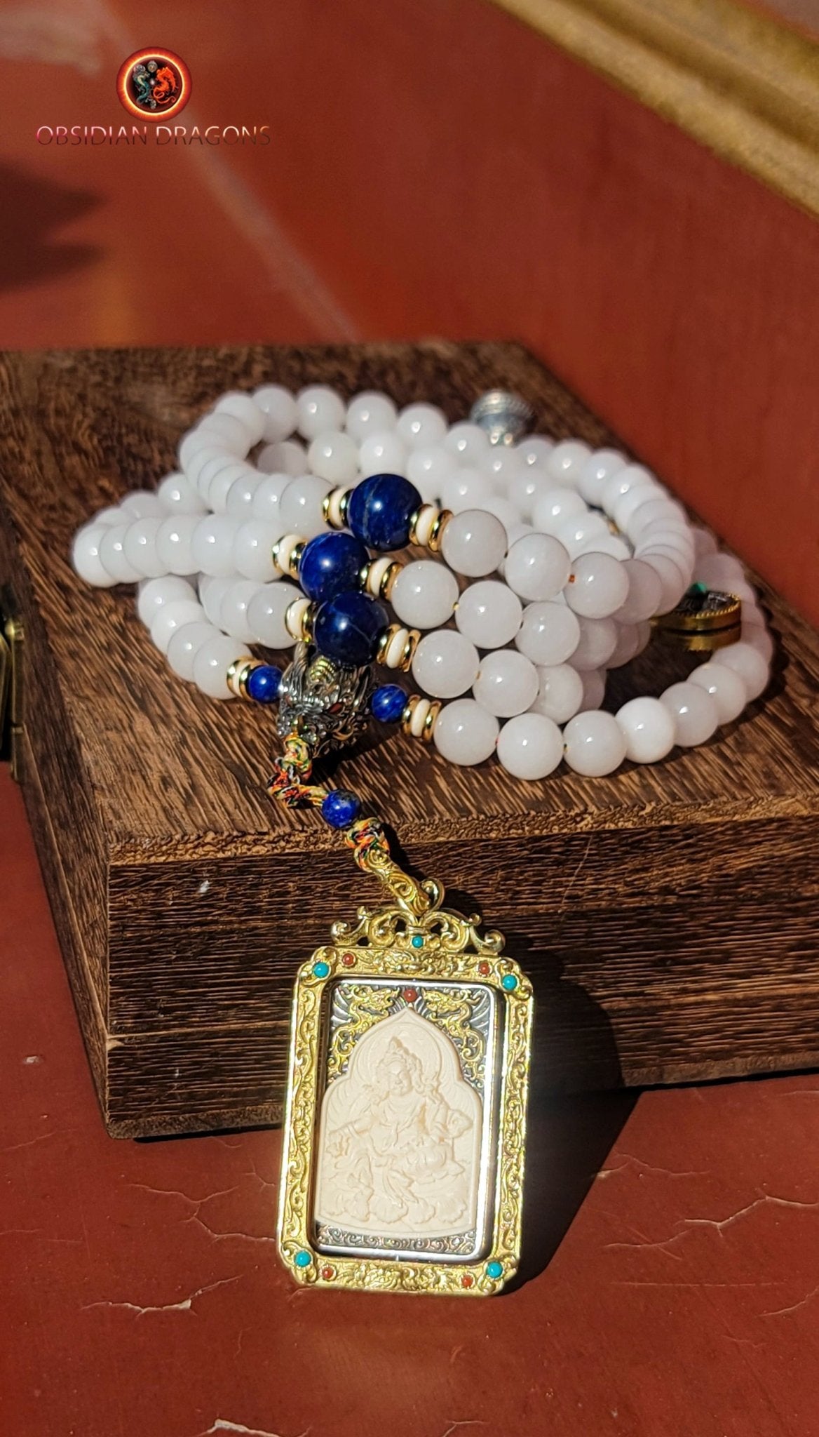 Mala en jade. Déité de la richesse tibétaine Jambhala