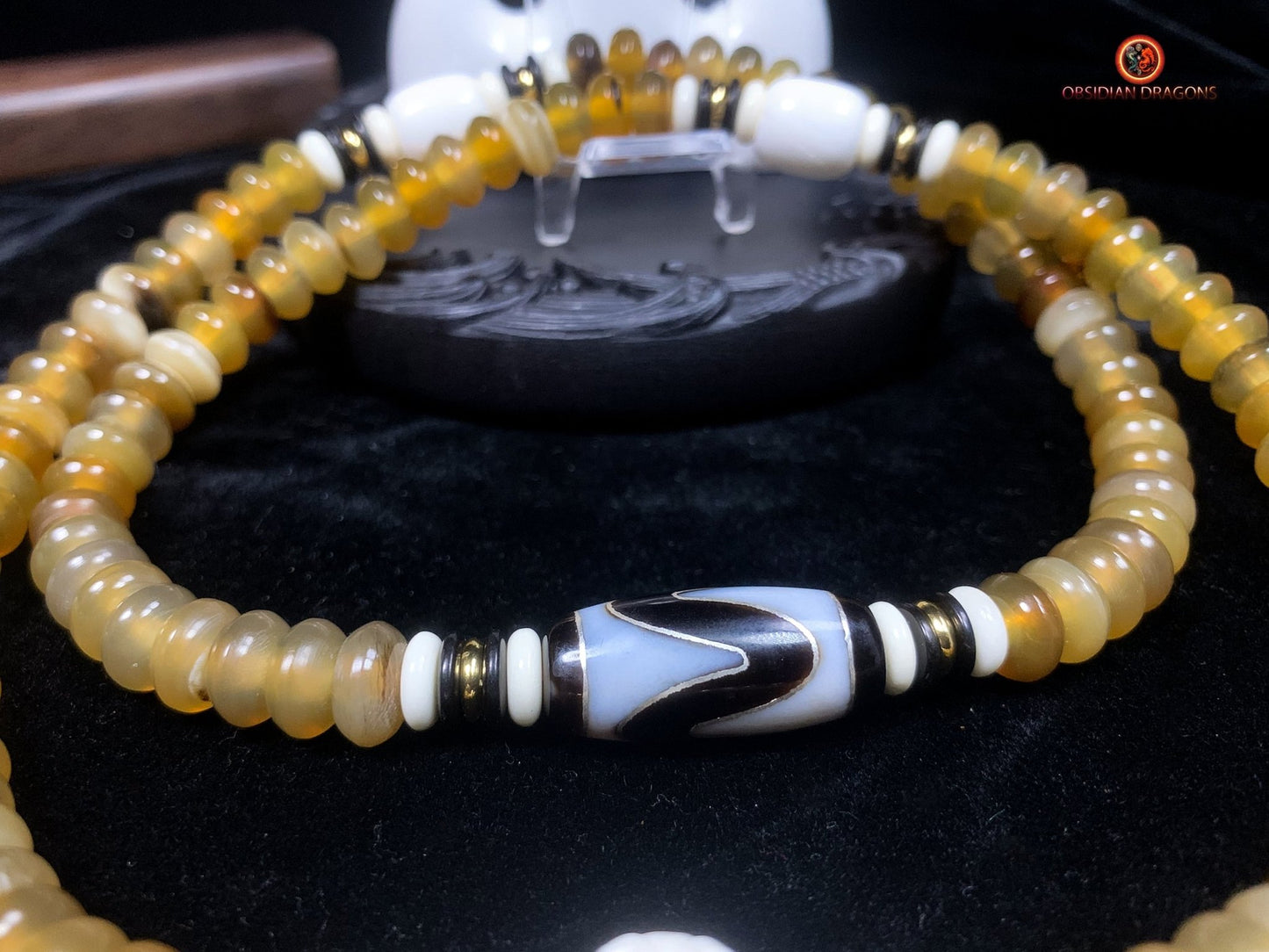 Mala artisanal traditionnel- Unique- tigre et dragon