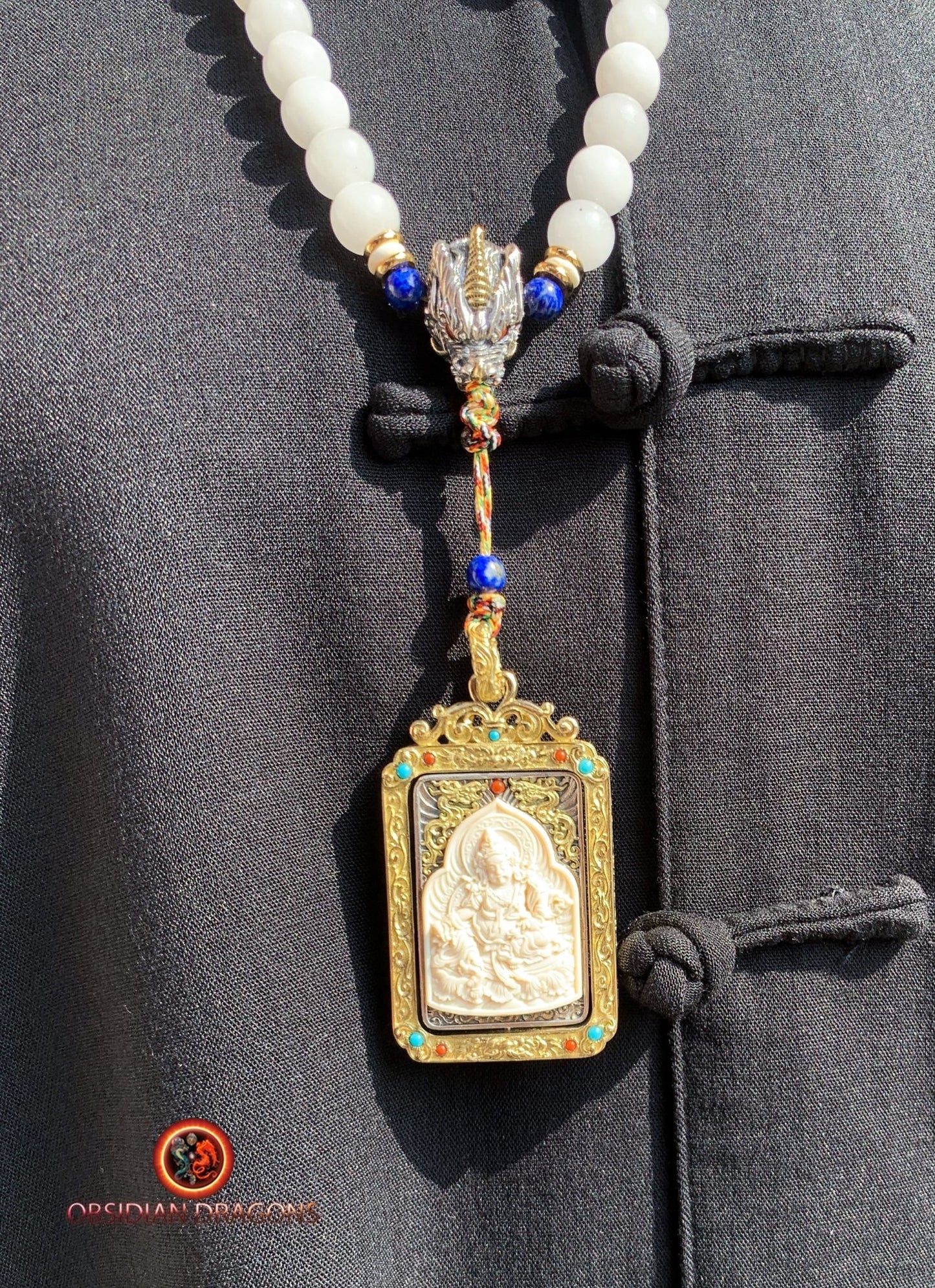 Mala en jade. Déité de la richesse tibétaine Jambhala