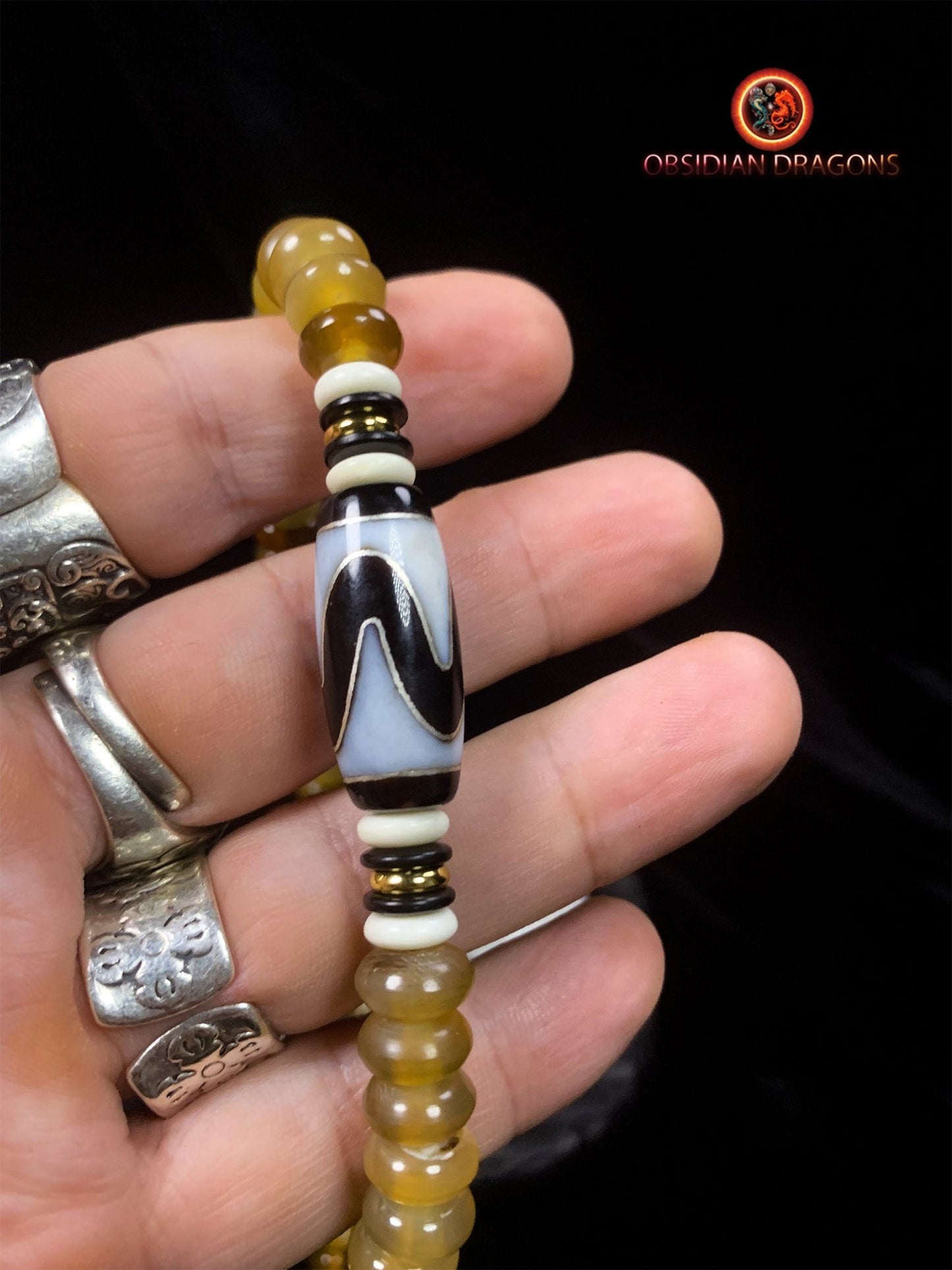 Mala artisanal traditionnel- Unique- tigre et dragon