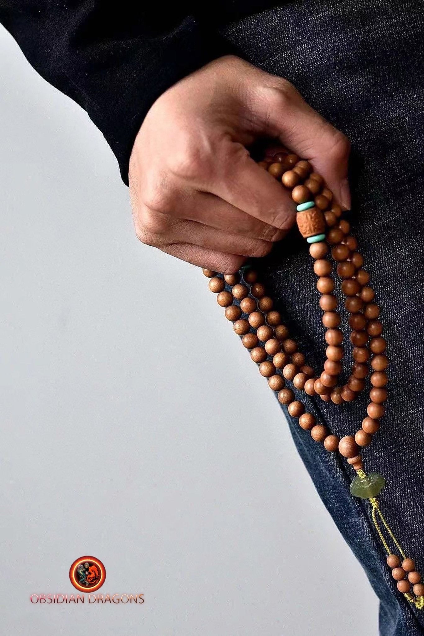 Mala artisanal en santal de très haute qualité