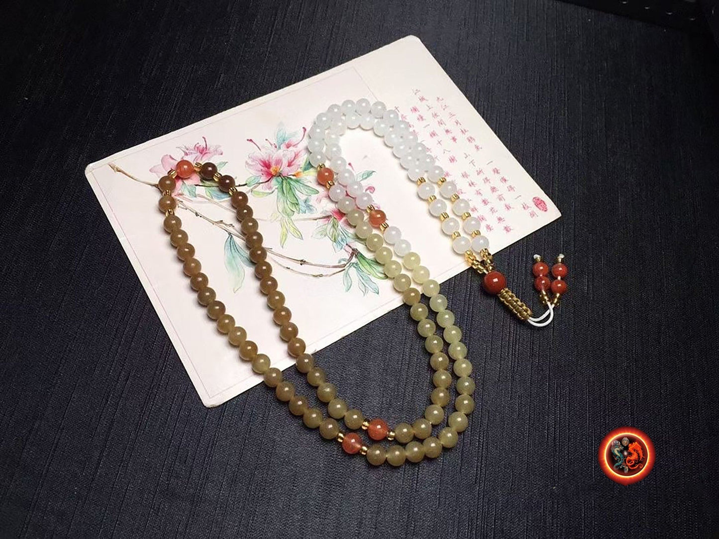 Mala, chapelet bouddhiste. Prière et méditation 108 perles de jade Nephrite entièrement naturel garanti sans aucun traitement et expertisé. - obsidian dragon