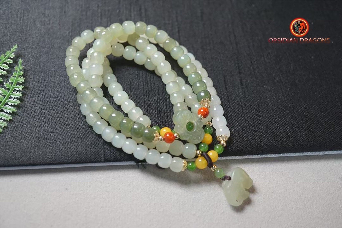 Mala, chapelet bouddhiste traditionnel zen. 108 perles de jade vert. Prières et méditation - obsidian dragon