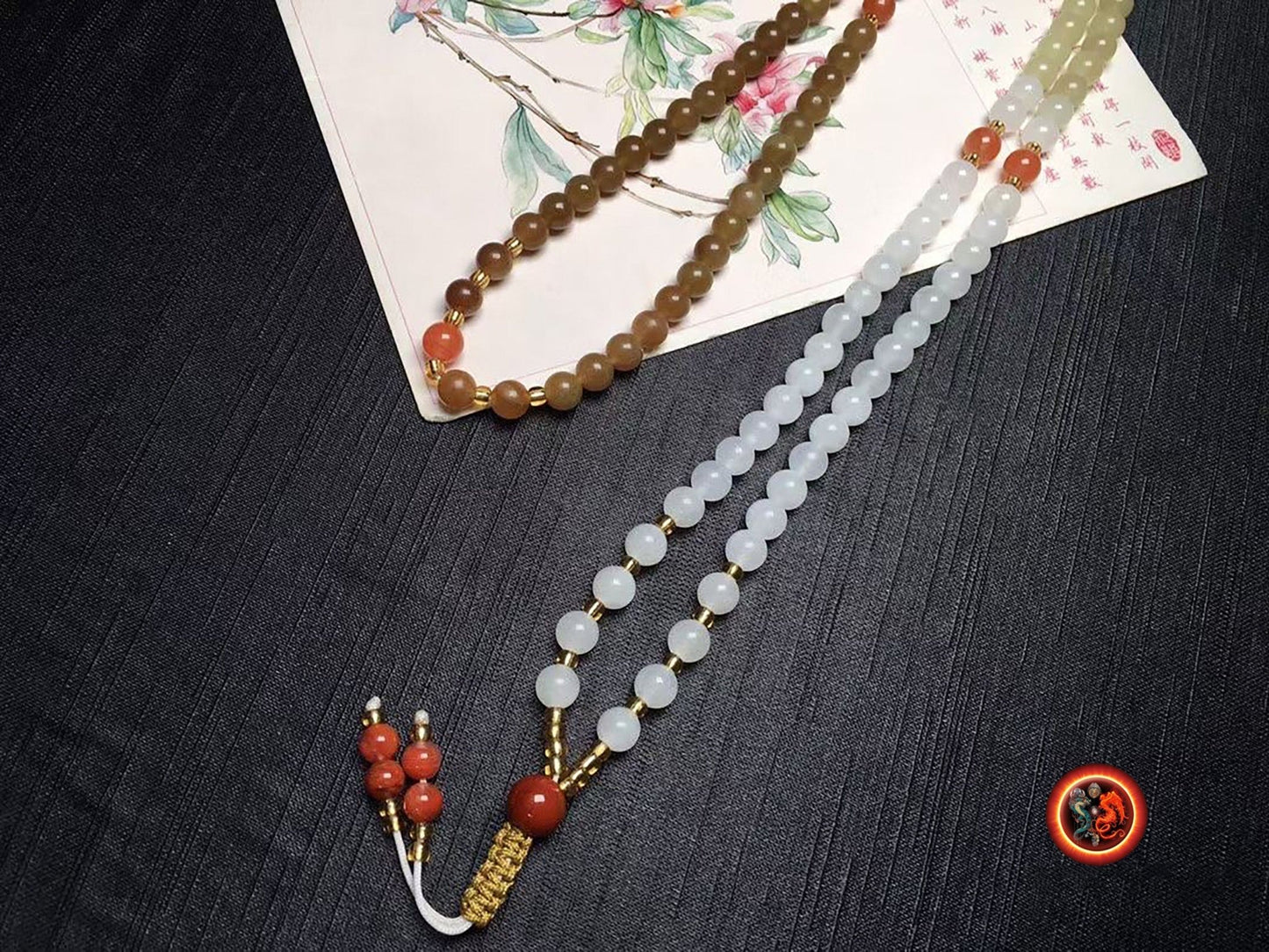 Mala, chapelet bouddhiste. Prière et méditation 108 perles de jade Nephrite entièrement naturel garanti sans aucun traitement et expertisé. - obsidian dragon