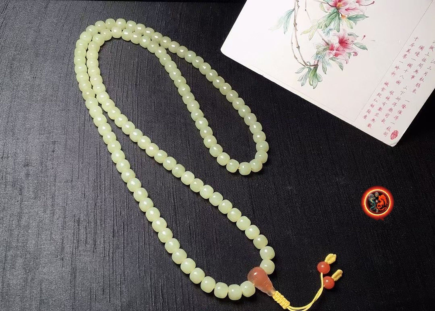 Mala chapelet bouddhiste Prière et méditation 108 perles de jade Nephrite exceptionnel entièrement naturel sans aucun traitement expertisé - obsidian dragon