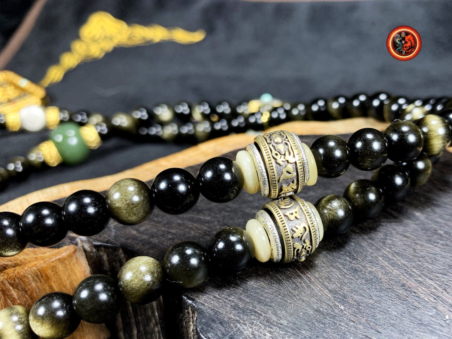 Mala, chapelet bouddhiste tibetain 108 perles d'obsidiennes dorées de qualité A+. Jade, argent 925, cuivre, or, Amulette Manjushri. - obsidian dragon