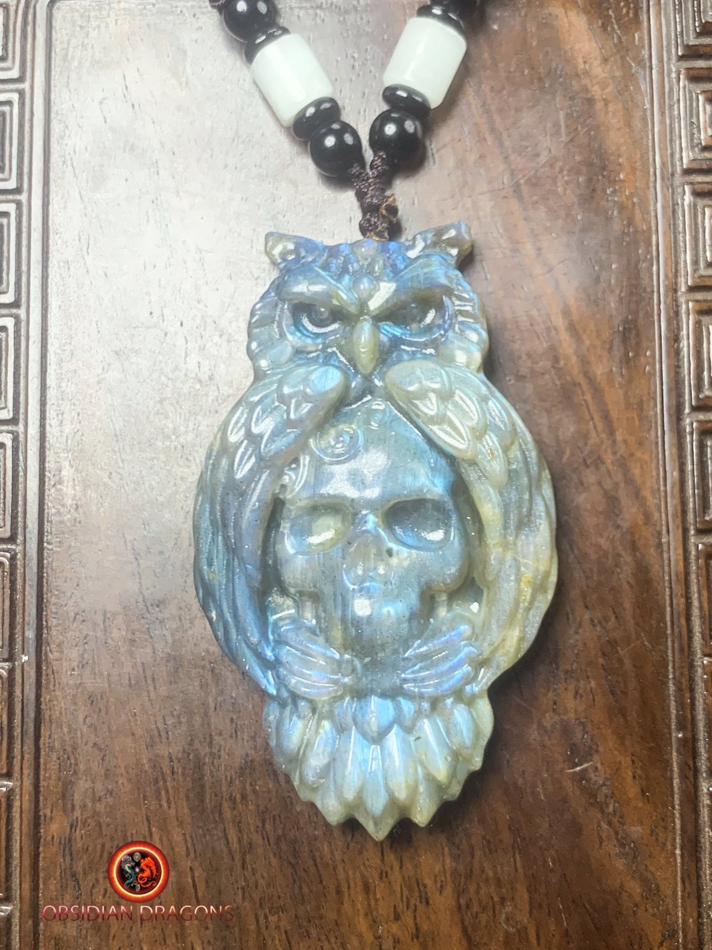 pendentif crâne et hibou en labradorite - obsidian dragons