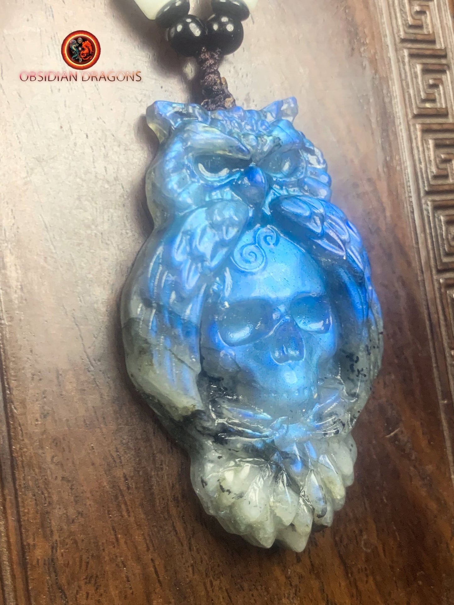pendentif crâne et hibou en labradorite
