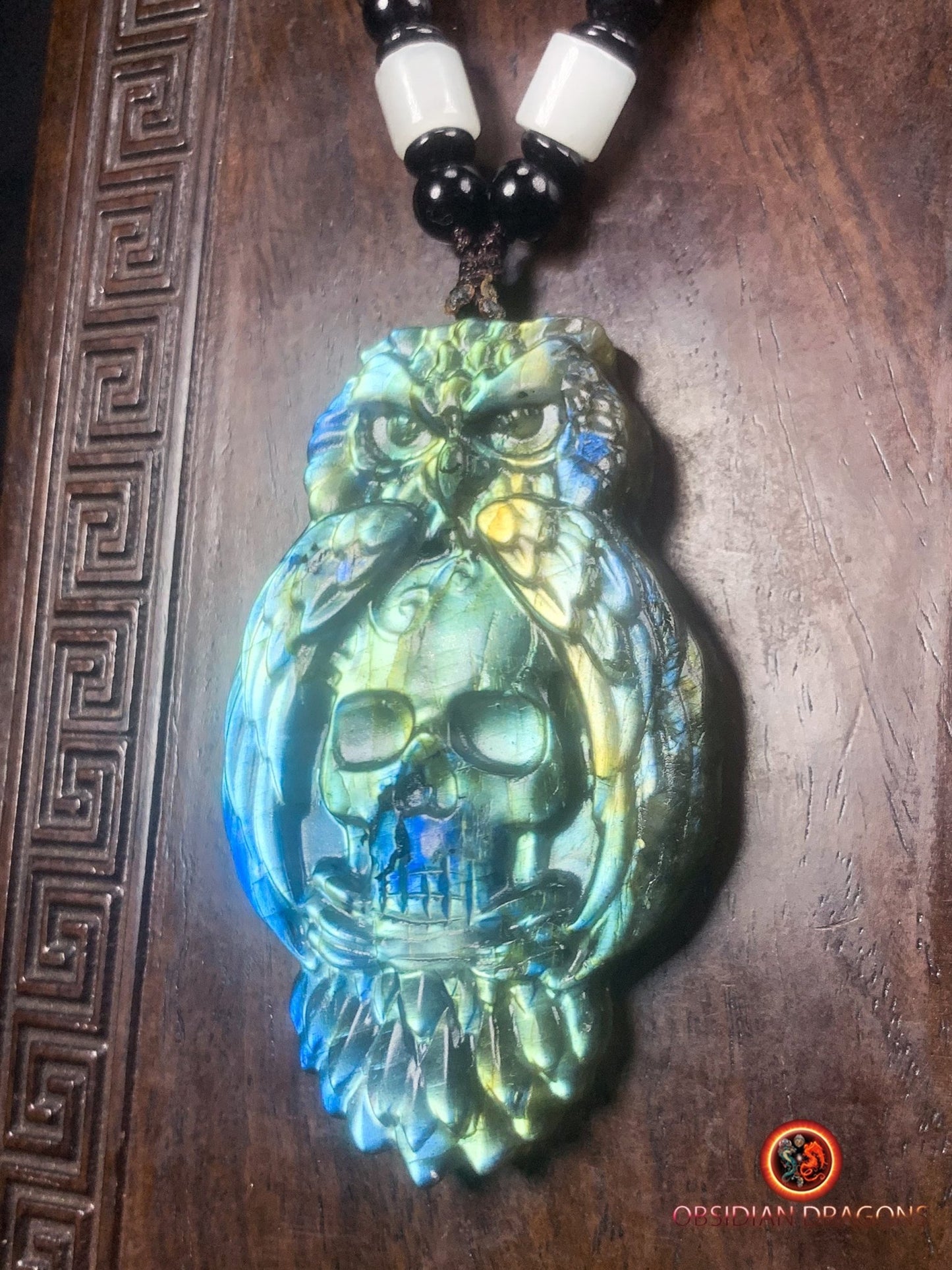 pendentif crâne et hibou en labradorite