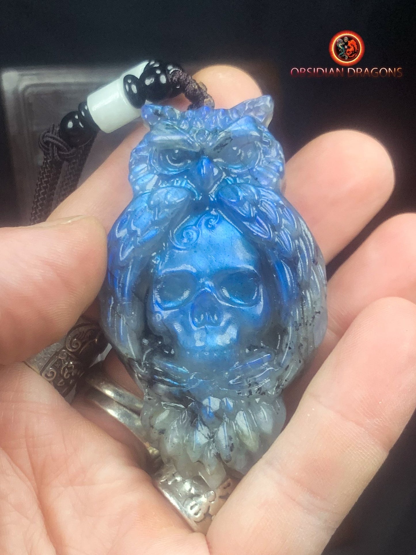 pendentif crâne et hibou en labradorite