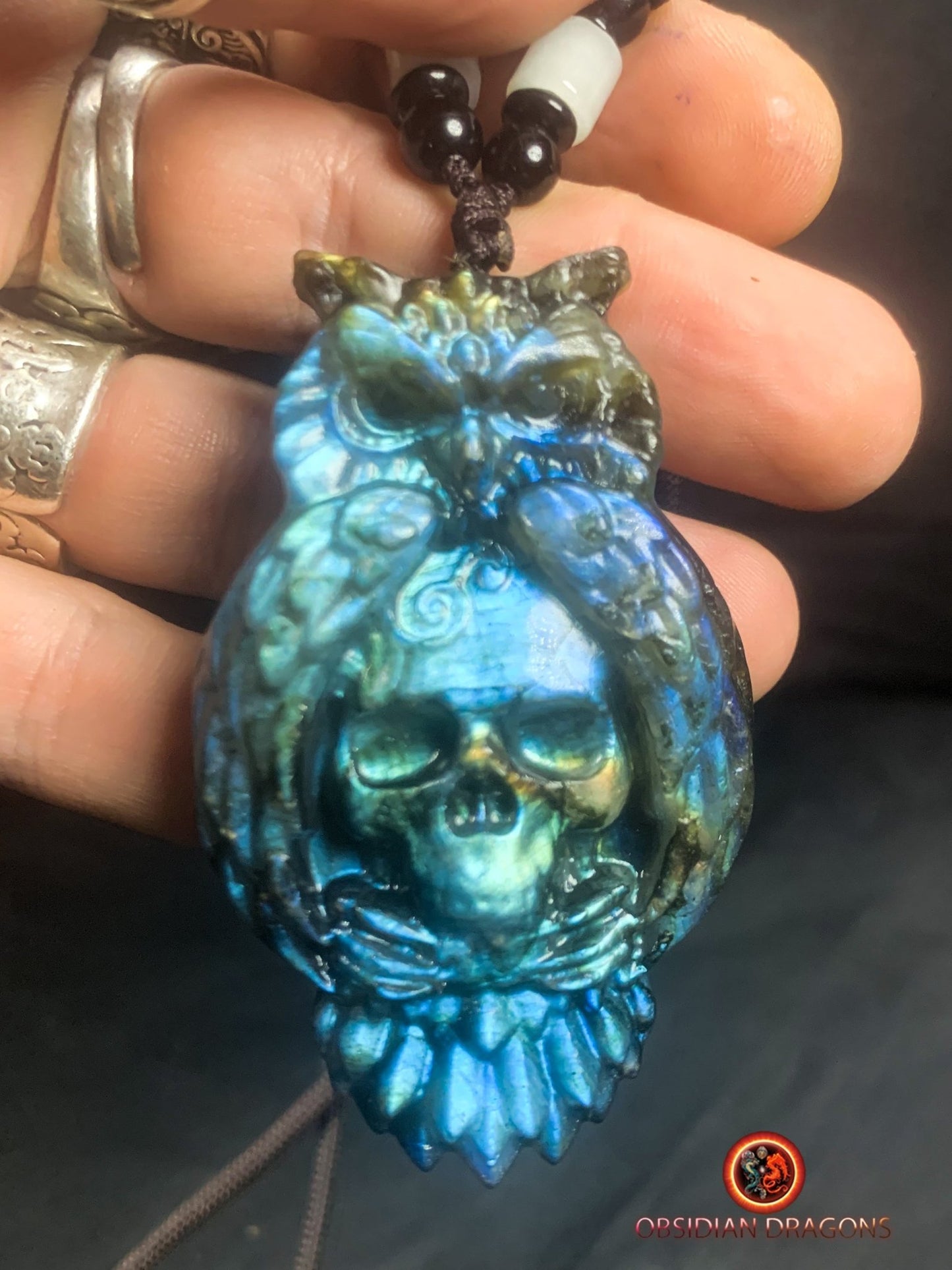 pendentif crâne et hibou en labradorite