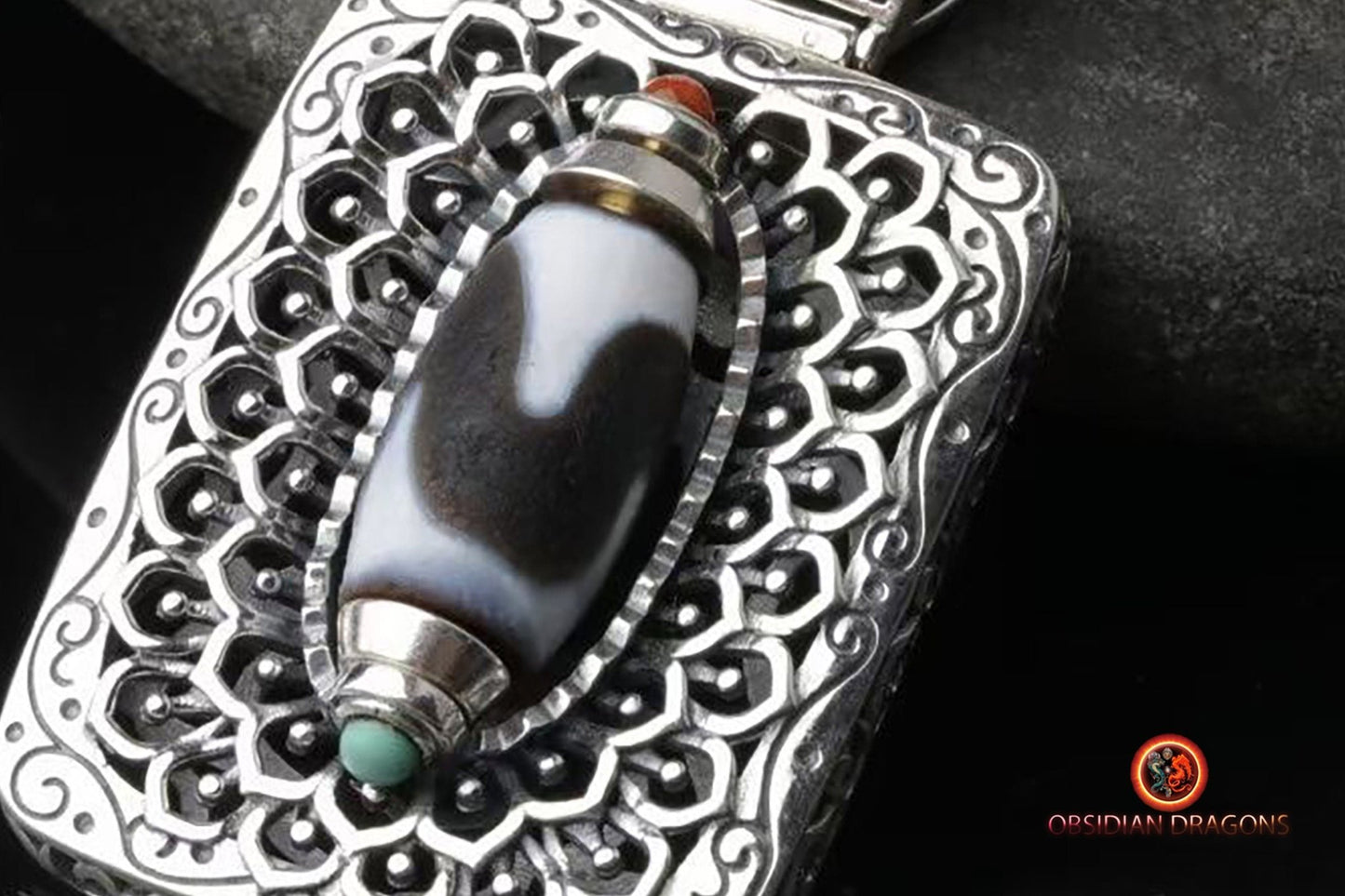 Amulette DZI "dents de tigre"- protection tibétaine