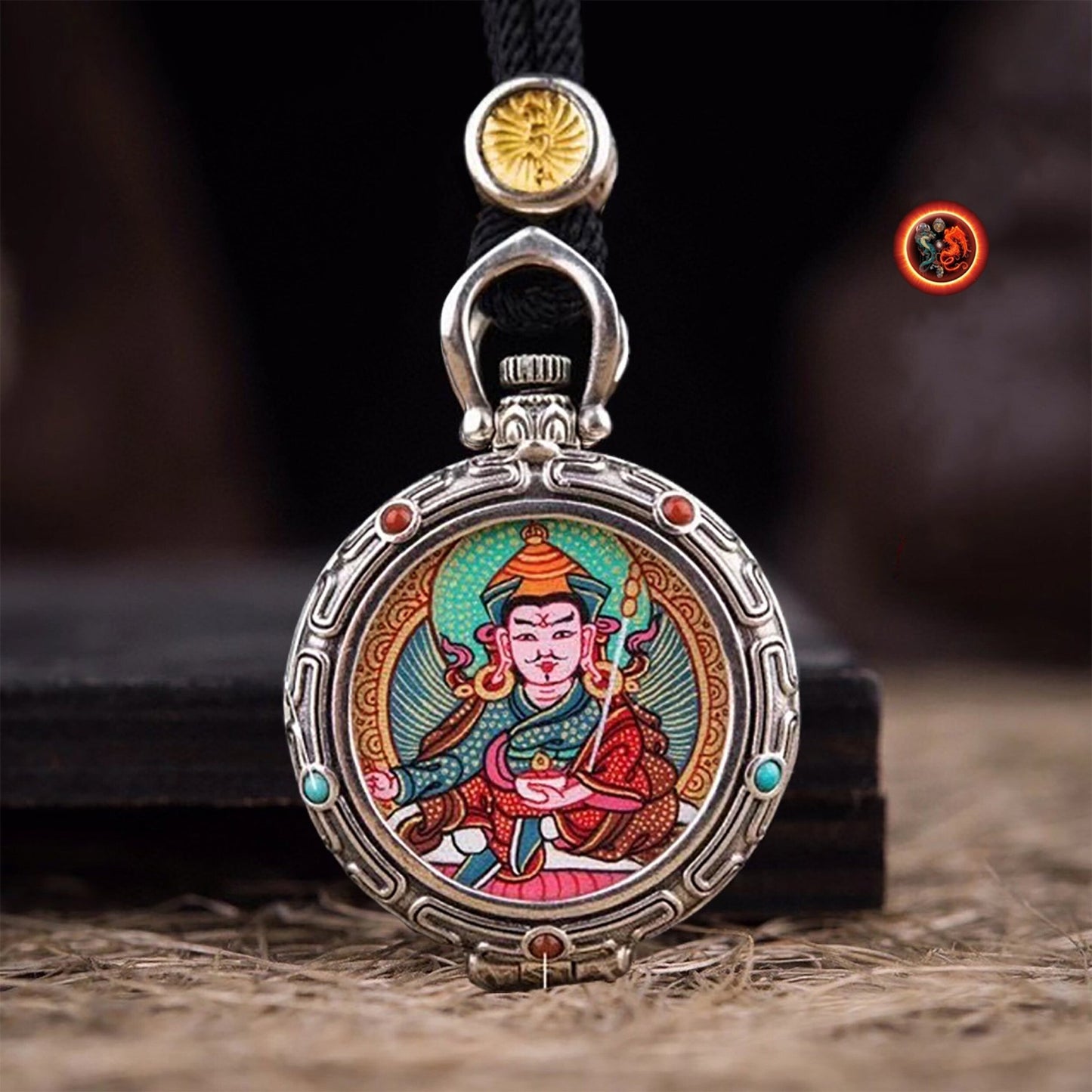 Pendentif tangka traditionnel- Ghau- Guru Rimpoché