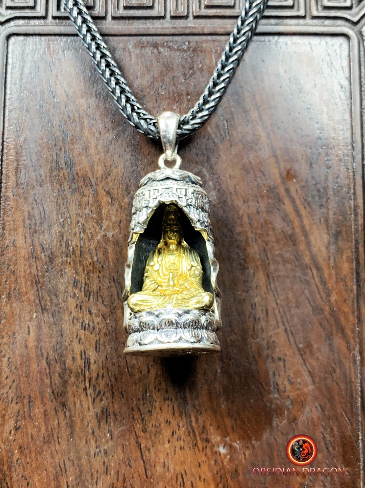 Pendentif bouddha- Compassion de Guan Yin | obsidian dragons