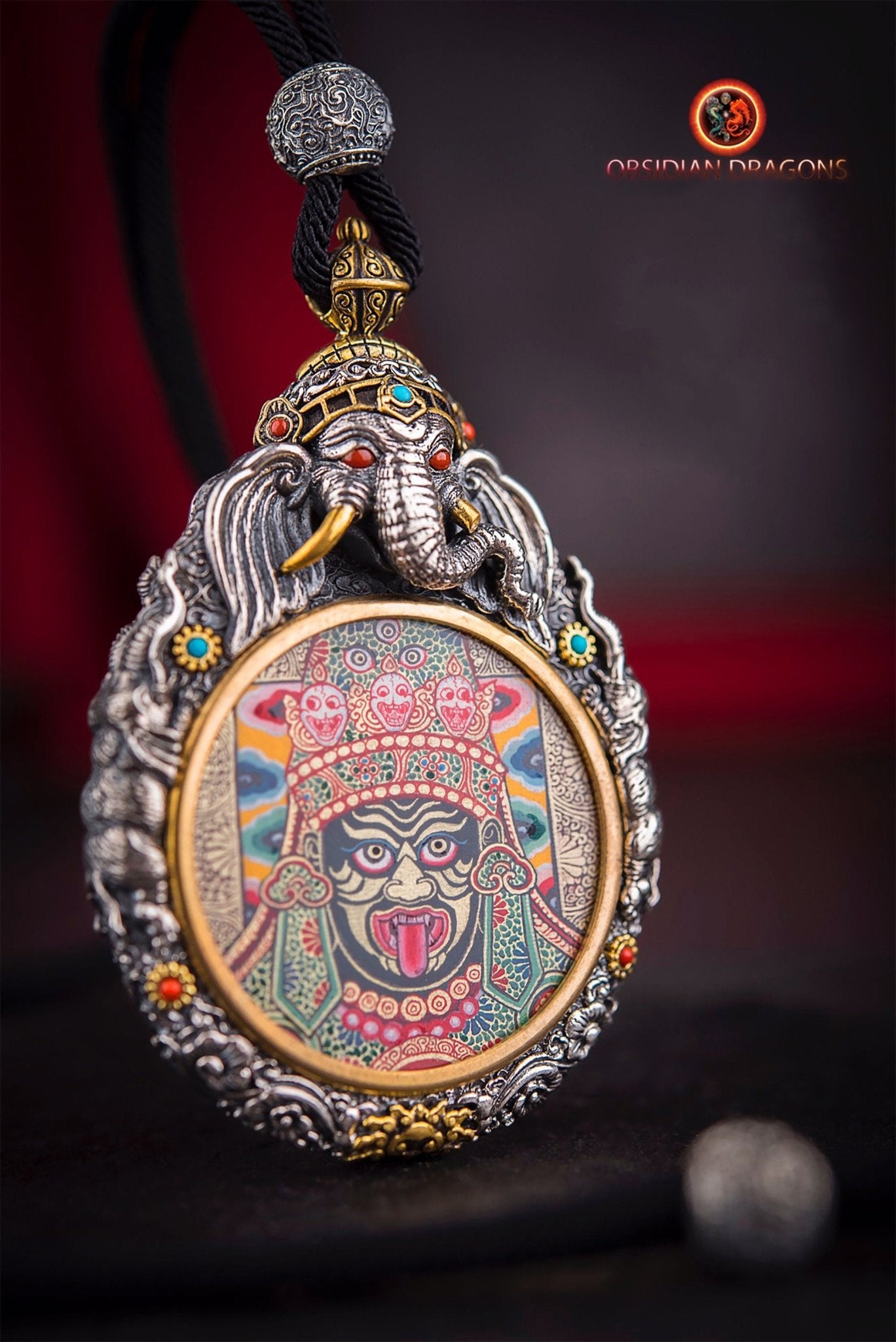 Pendentif thangka tibétain- Déité de la richesse Zakiram