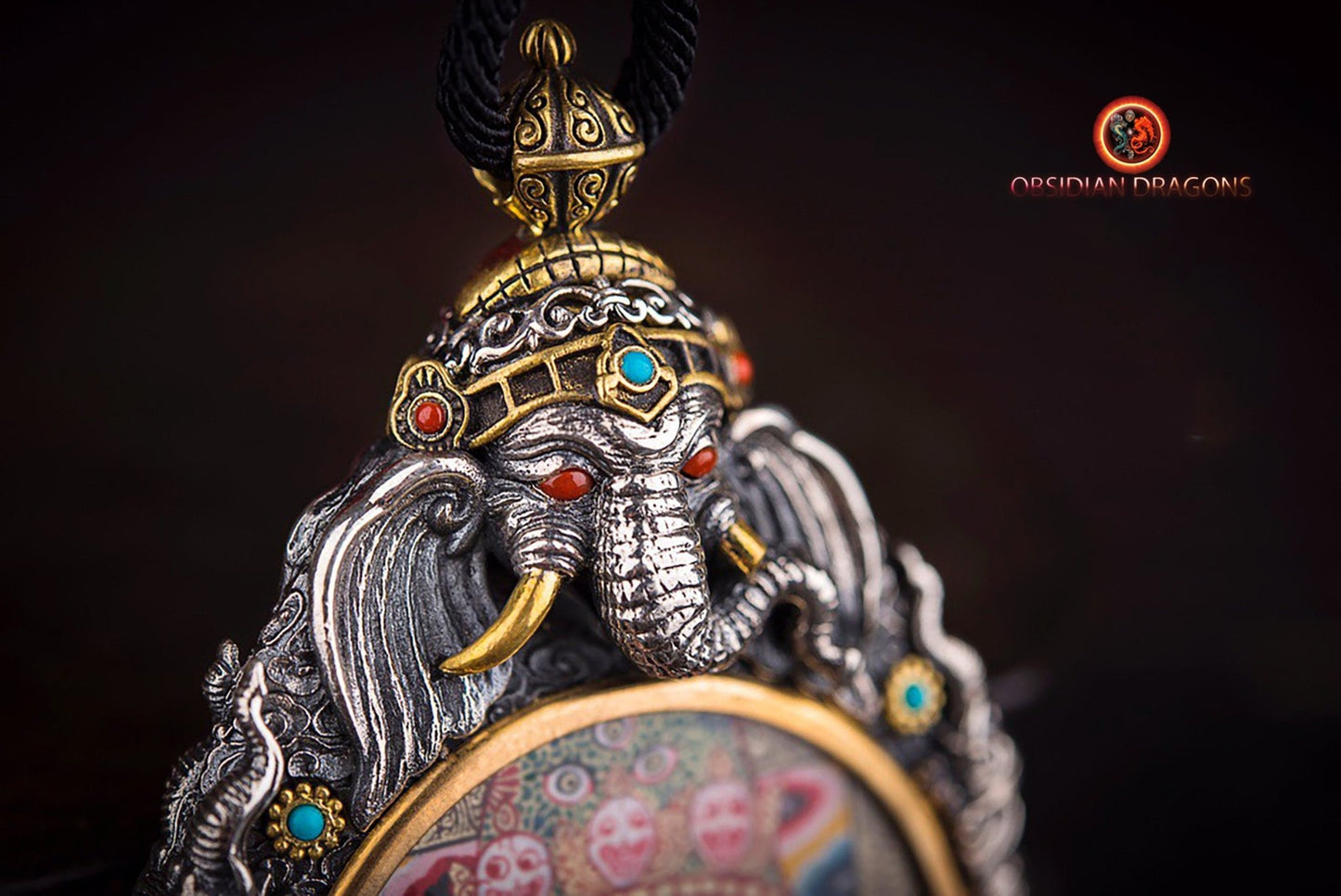 Pendentif thangka tibétain- Déité de la richesse Zakiram