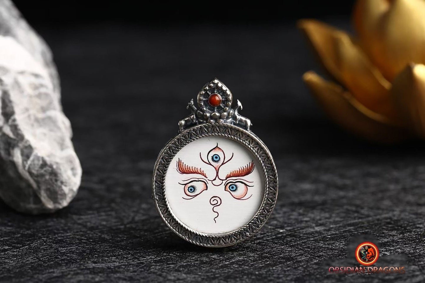 Pendentif Yeux de Bouddha Courroucés en Cinq Couleurs