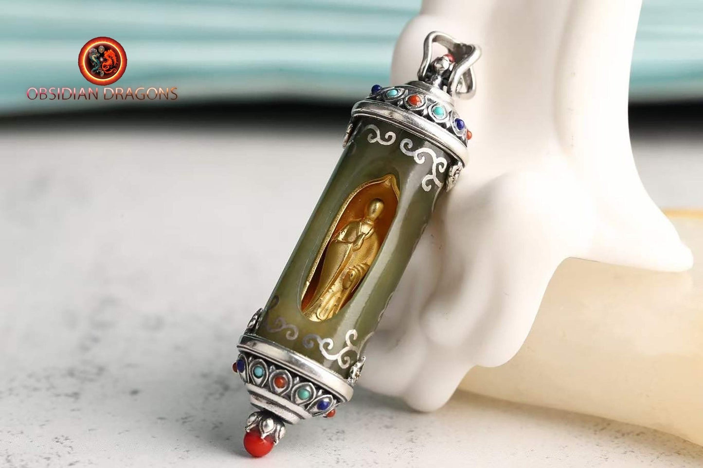 Pendentif Bouddha- Ghau : Jade, Argent plaqué or