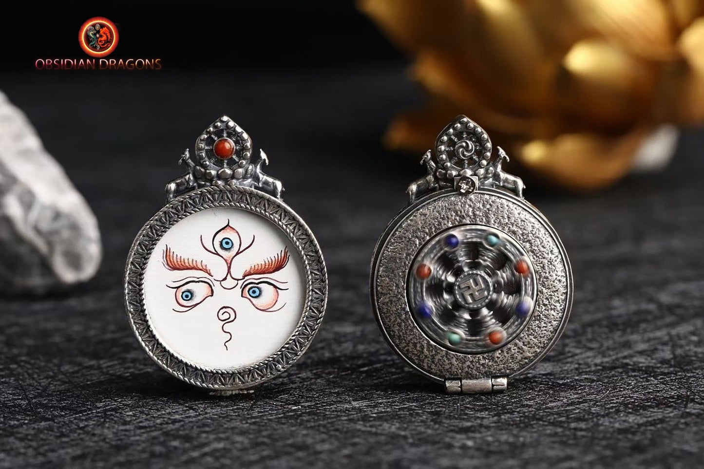 Pendentif Yeux de Bouddha Courroucés en Cinq Couleurs