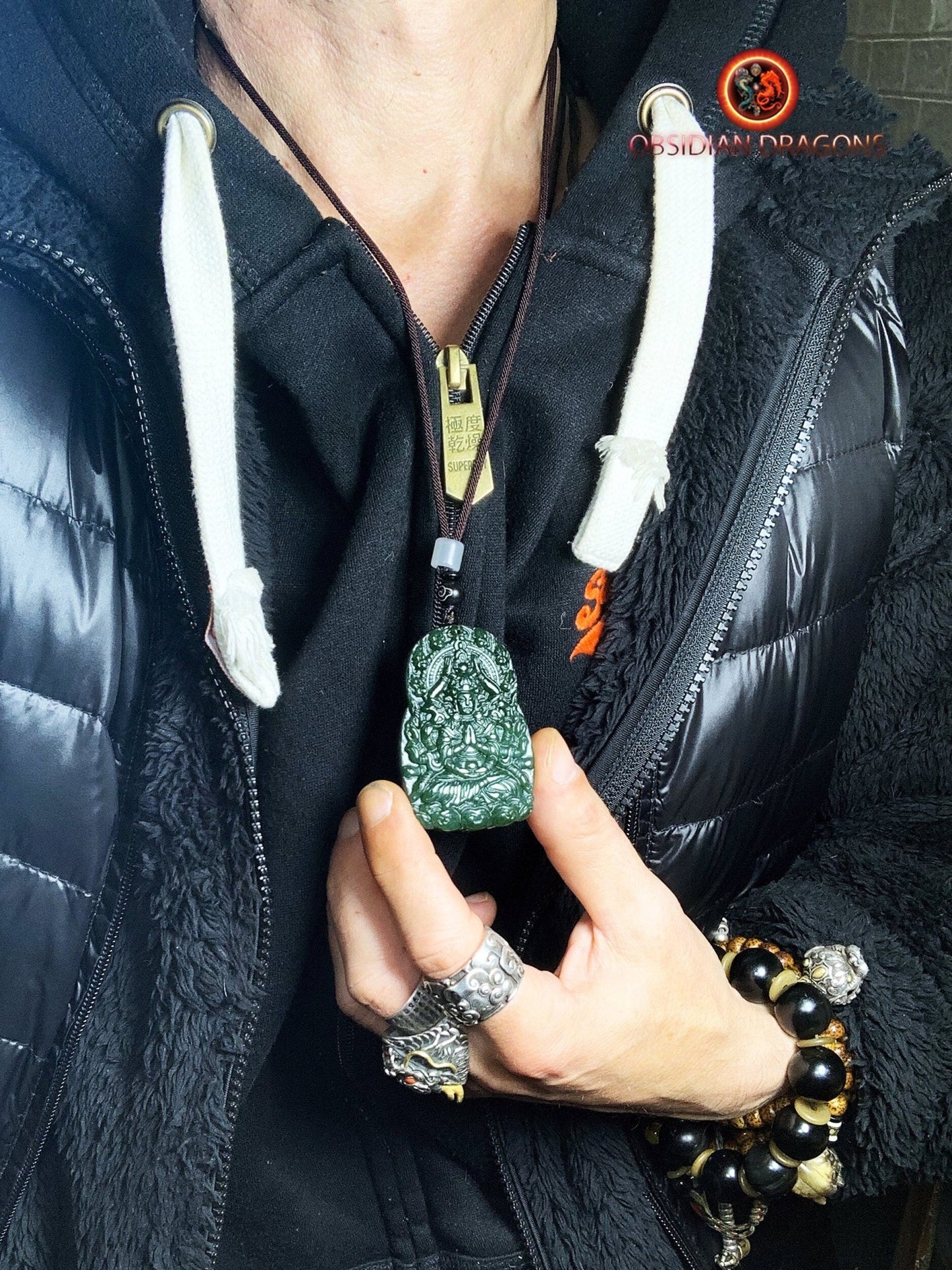 Pendentif bouddha en jade - Chenrezi