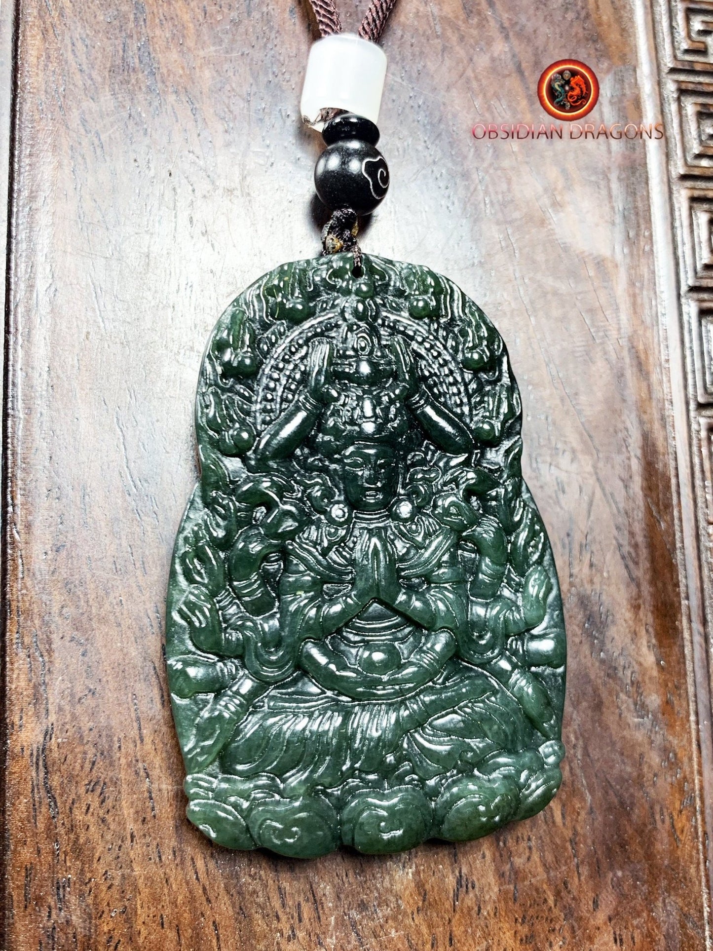 Pendentif bouddha en jade - Chenrezi