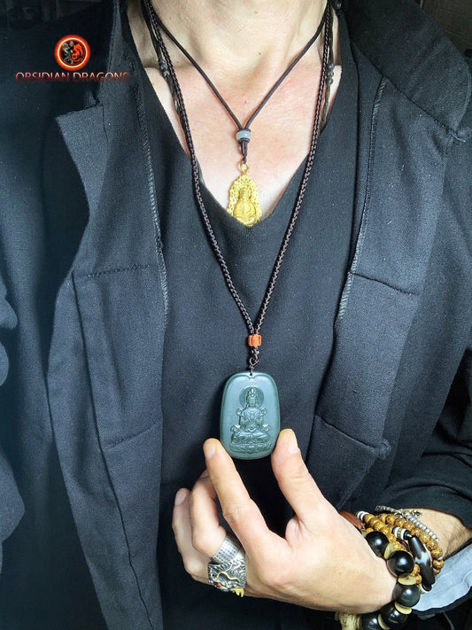 Pendentif bouddha en jade- Chenrezig