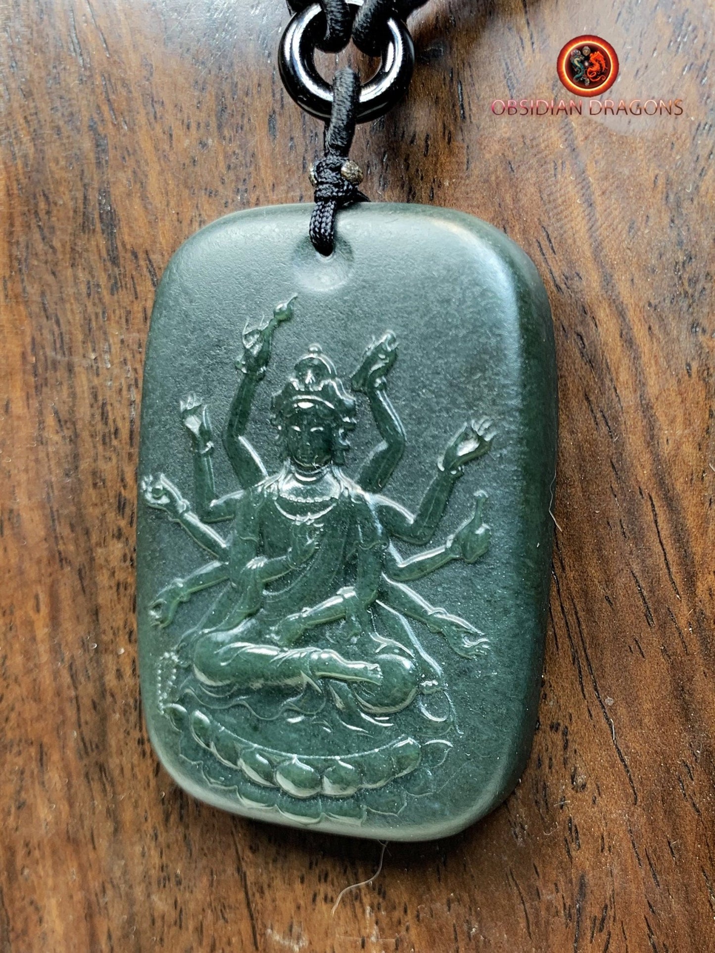 Pendentif bouddha en jade - Chenrezi